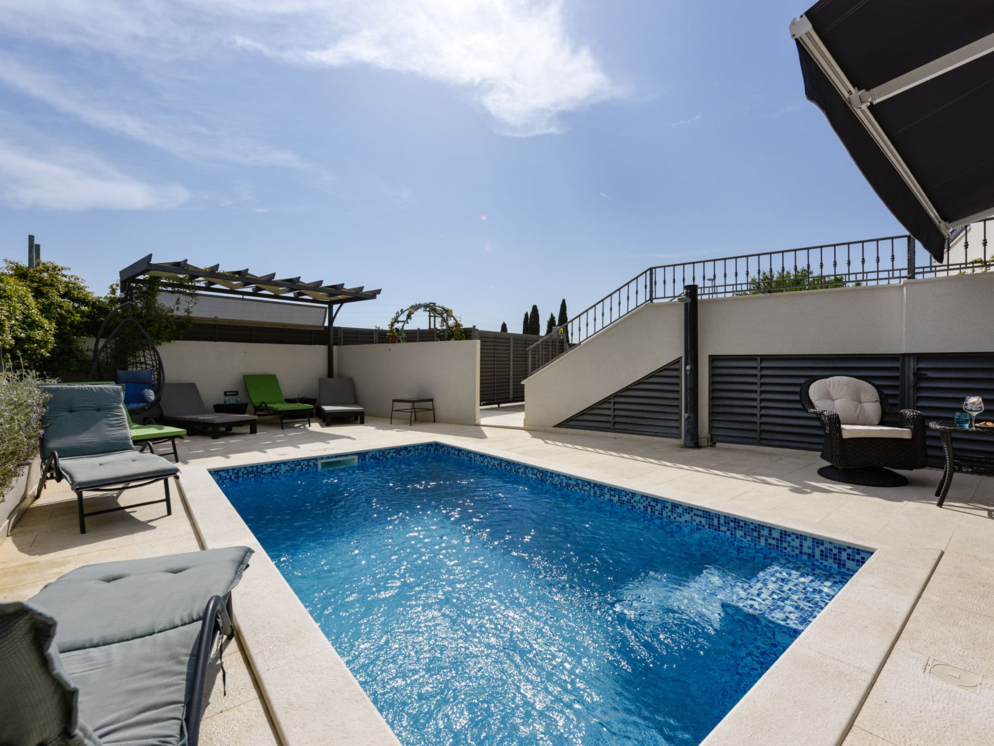 Pool Indoor