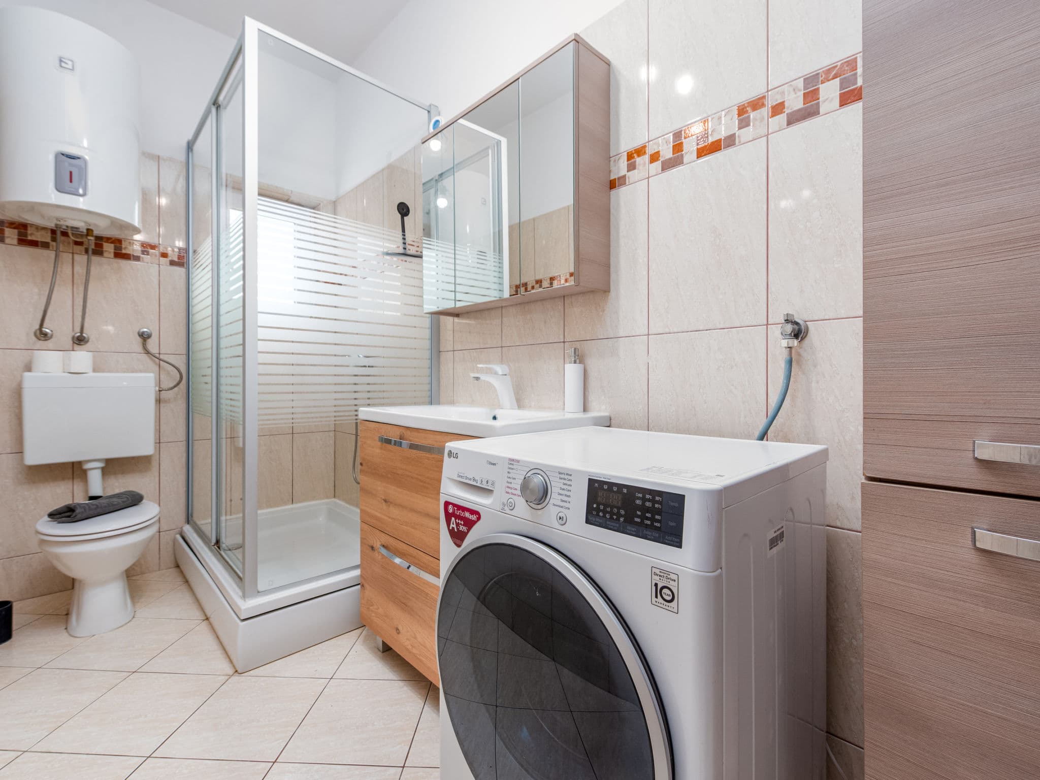 Bathroom / Wellness