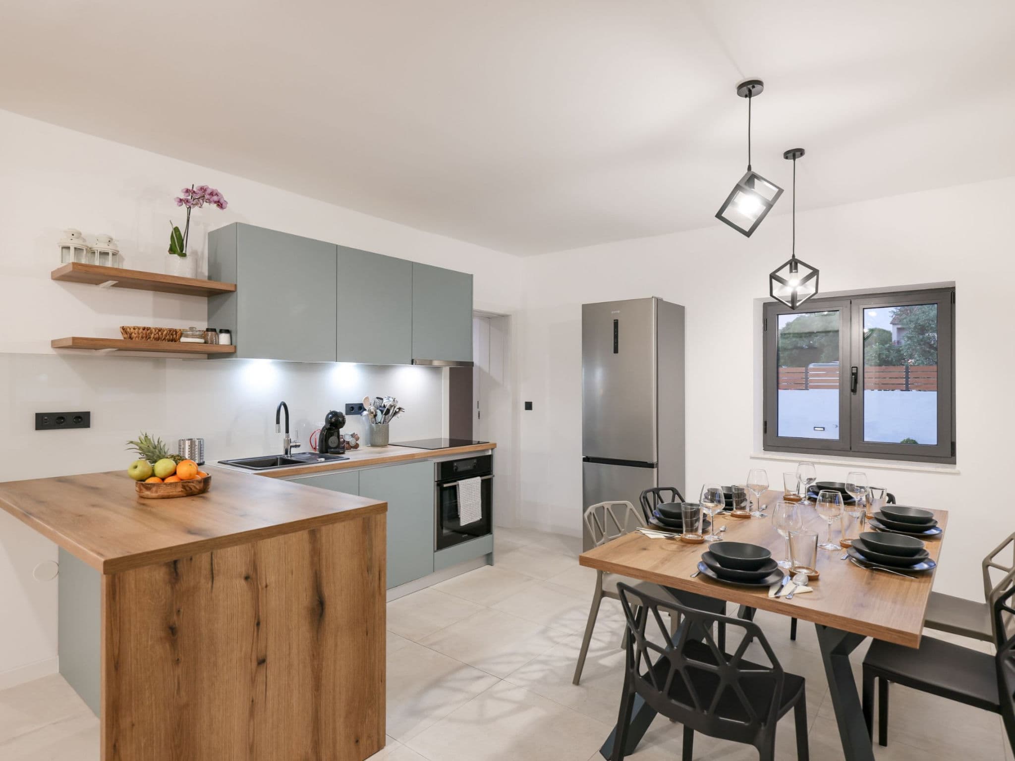 Kitchen / Dining Room