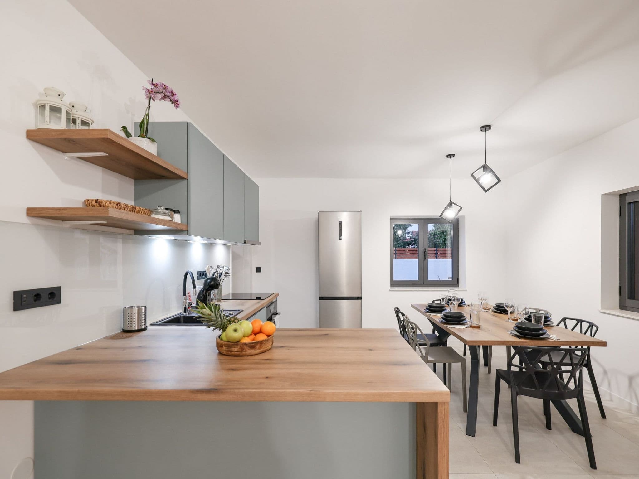 Kitchen / Dining Room