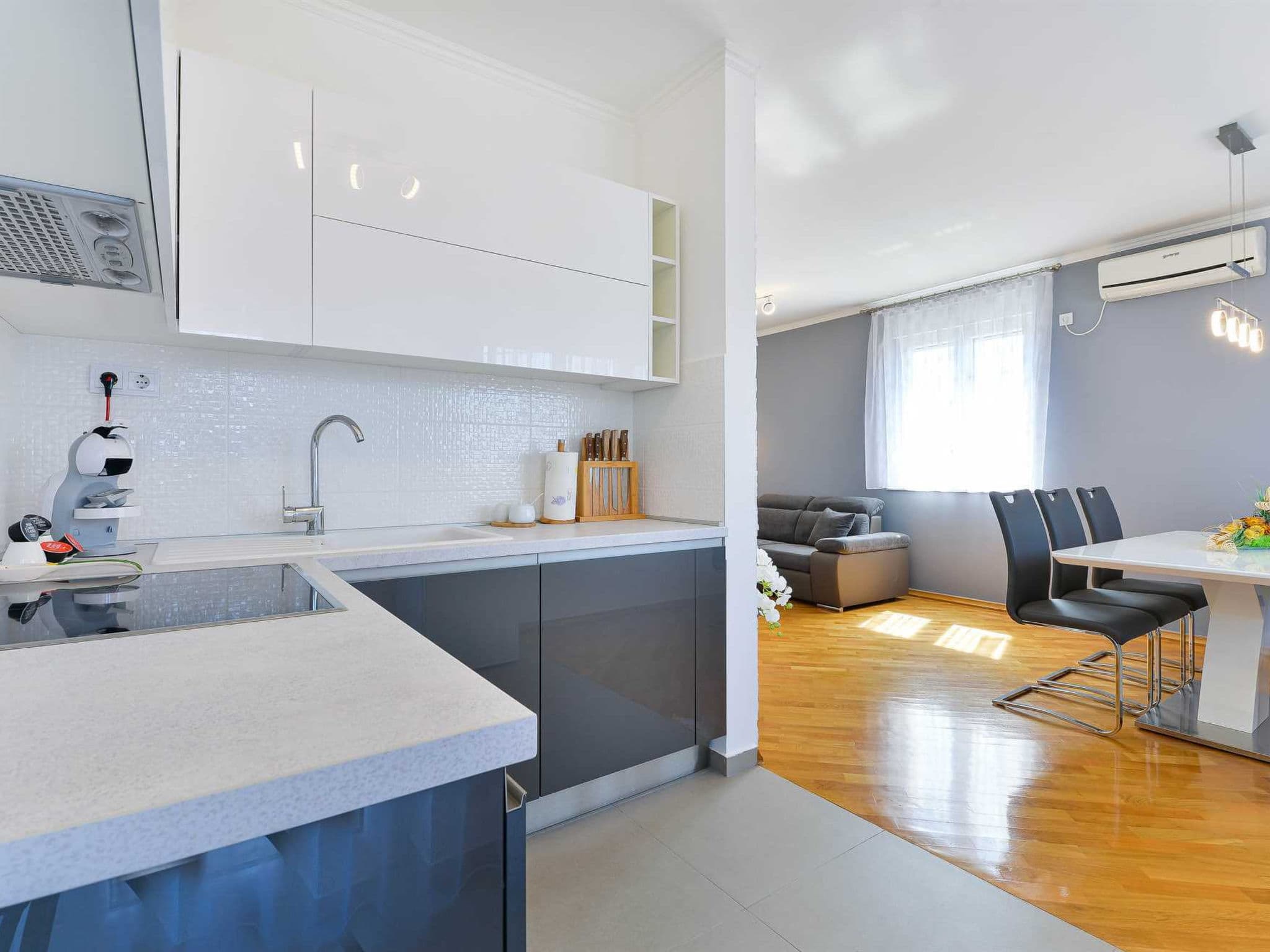 Kitchen / Dining Room