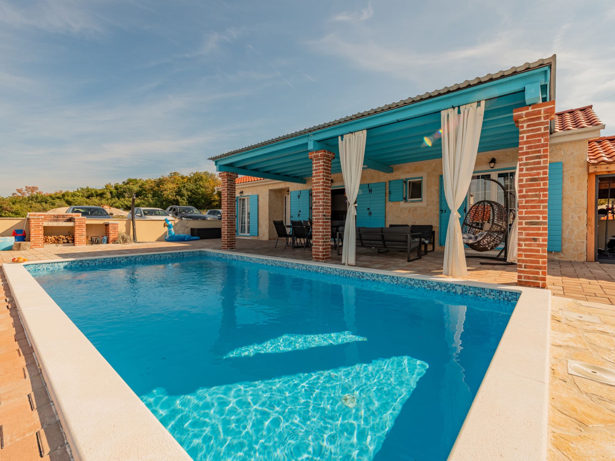 Pool Indoor
