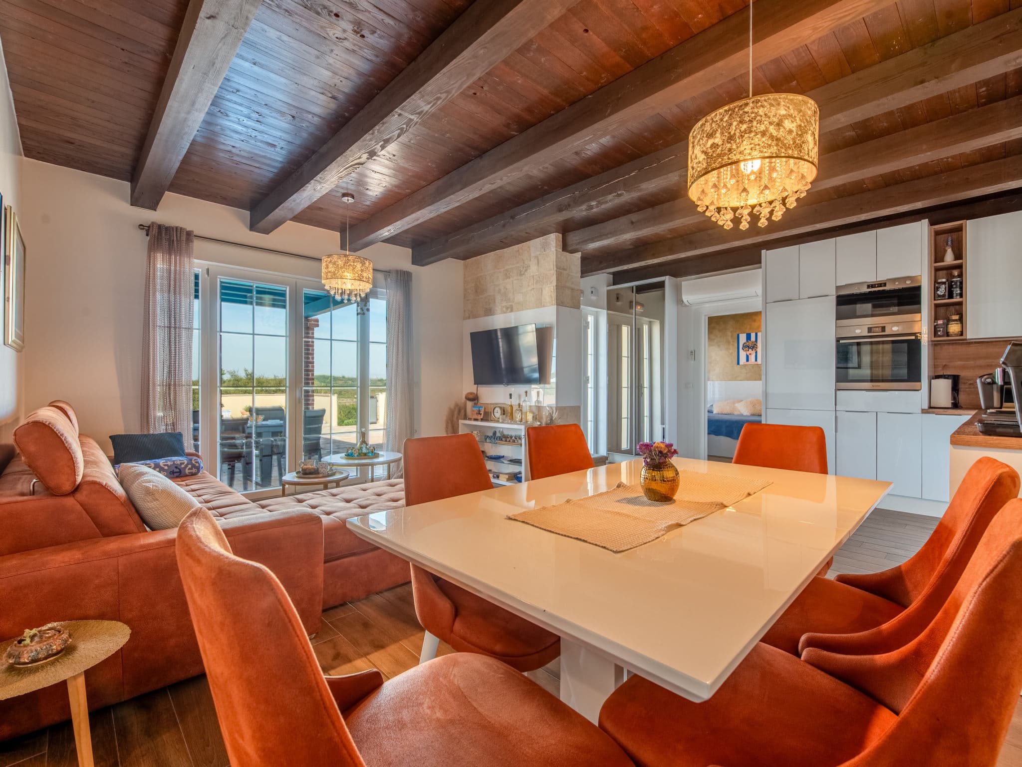Kitchen / Dining Room