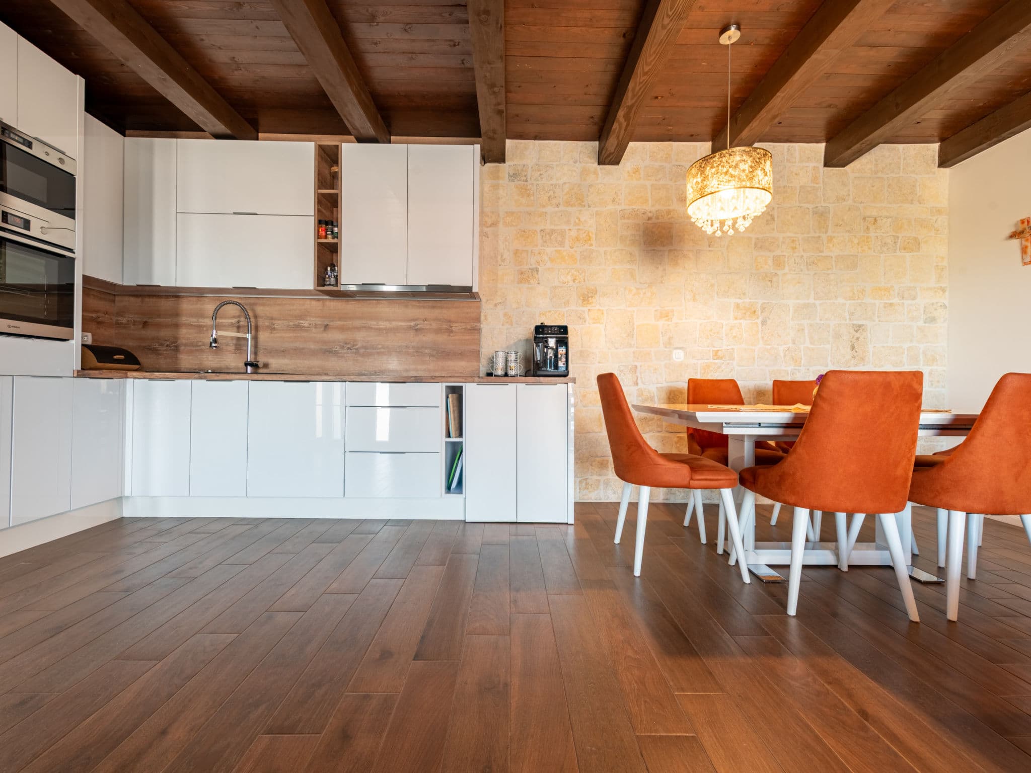 Kitchen / Dining Room