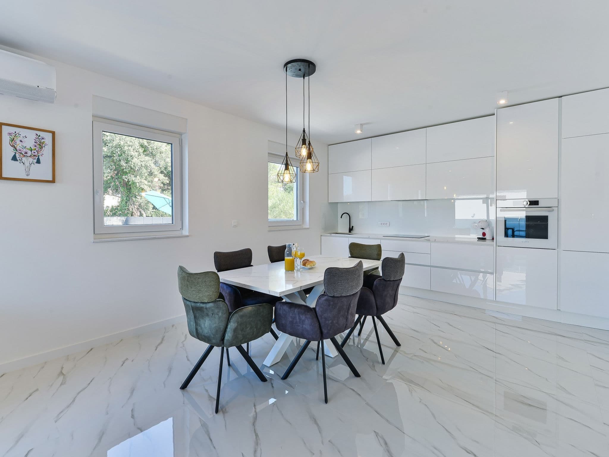 Kitchen / Dining Room