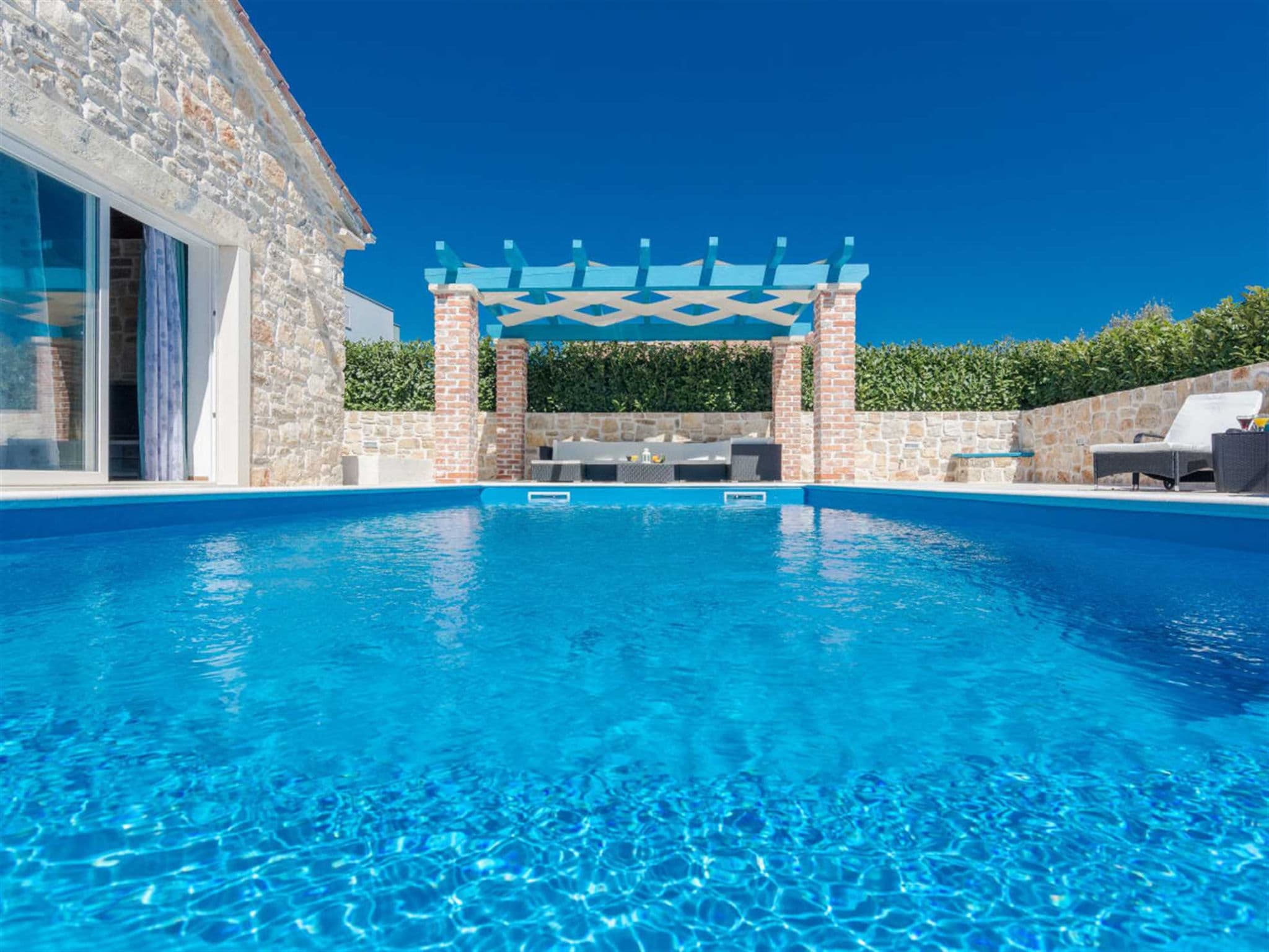 Pool Indoor
