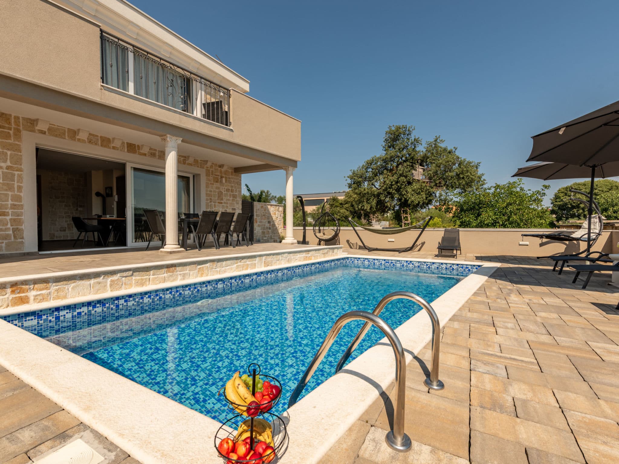 Pool Indoor