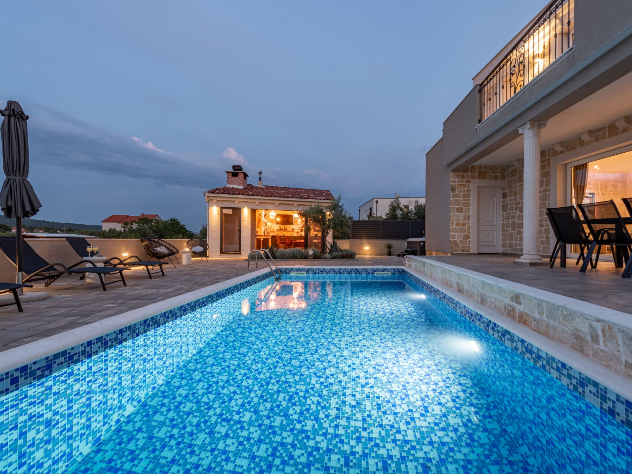 Pool Indoor