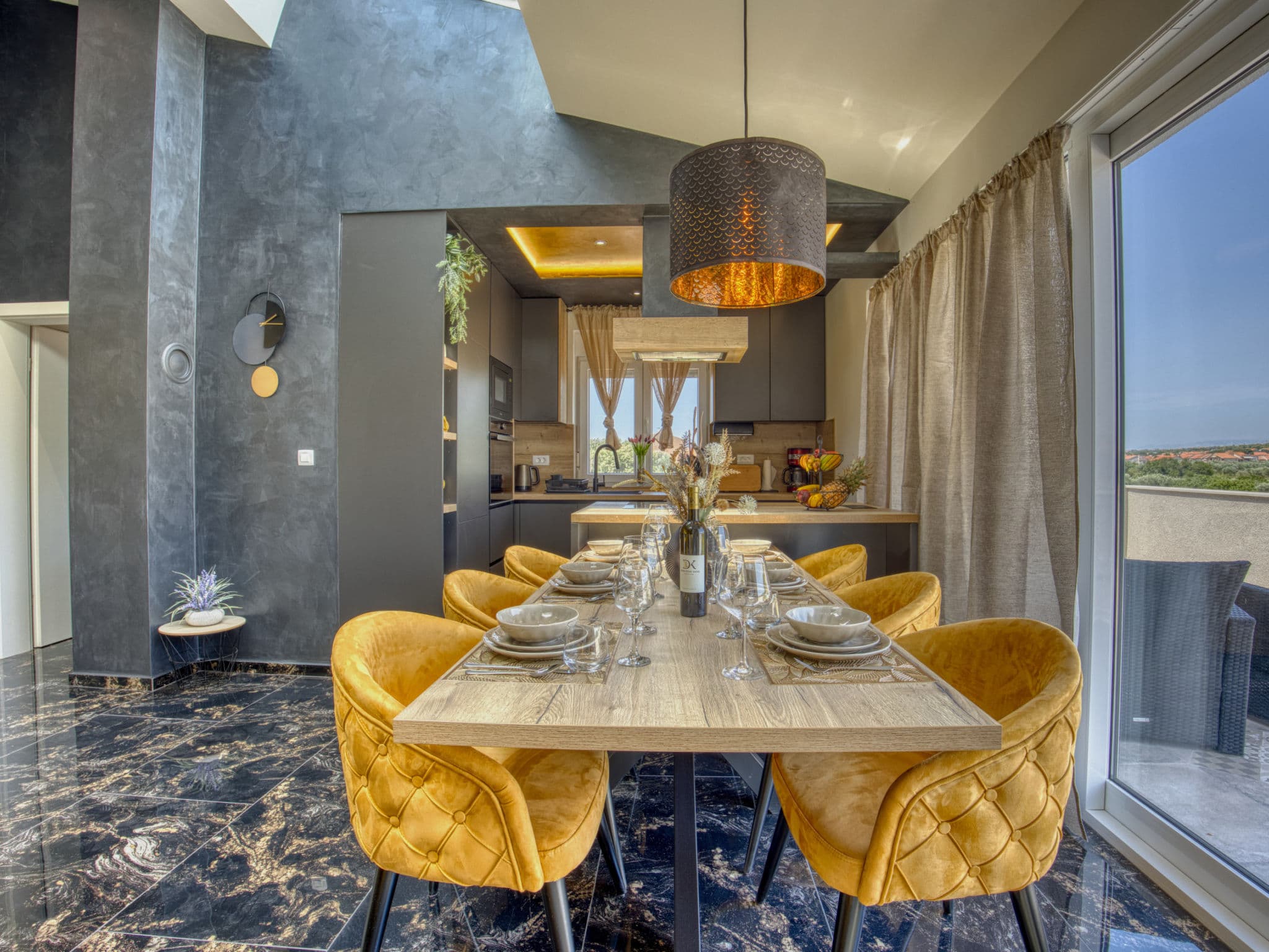 Kitchen / Dining Room