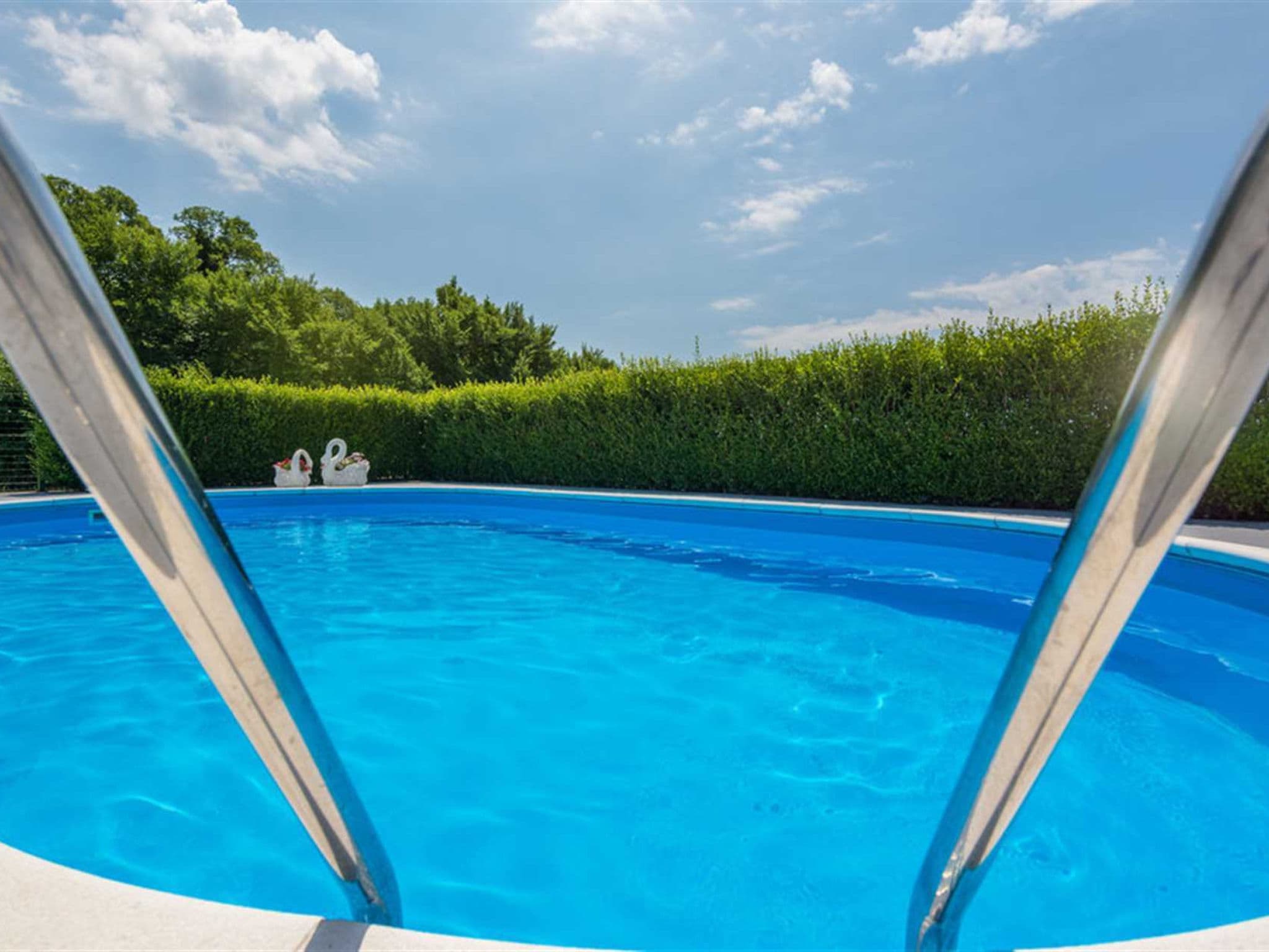 Pool Indoor