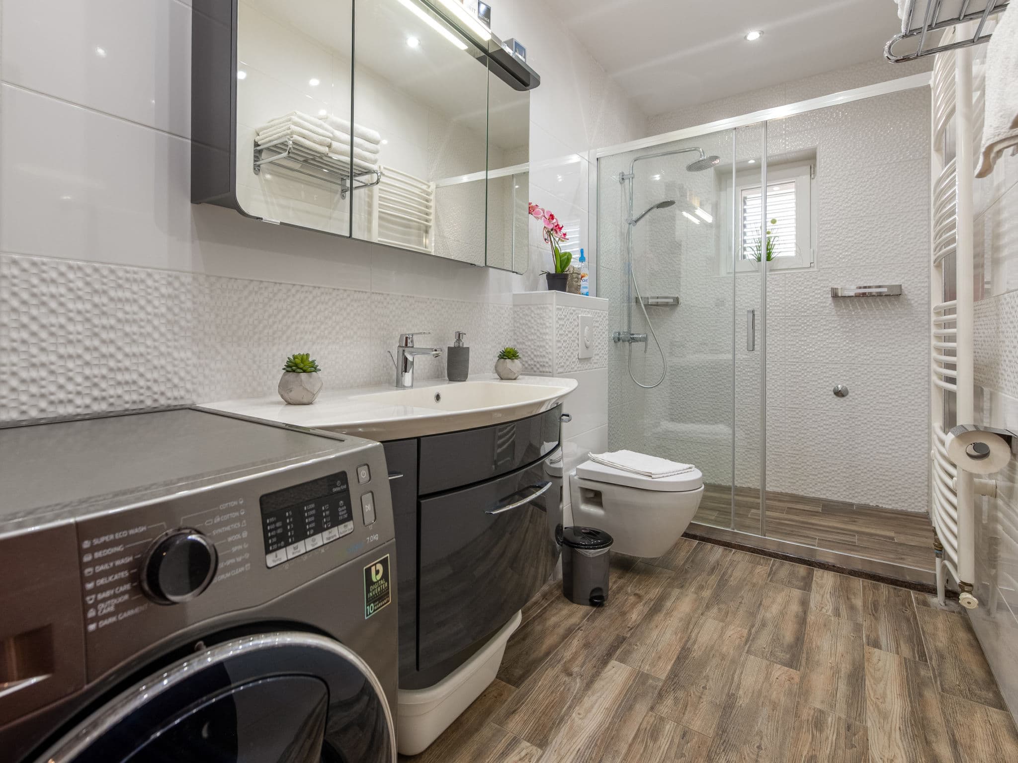 Bathroom / Wellness