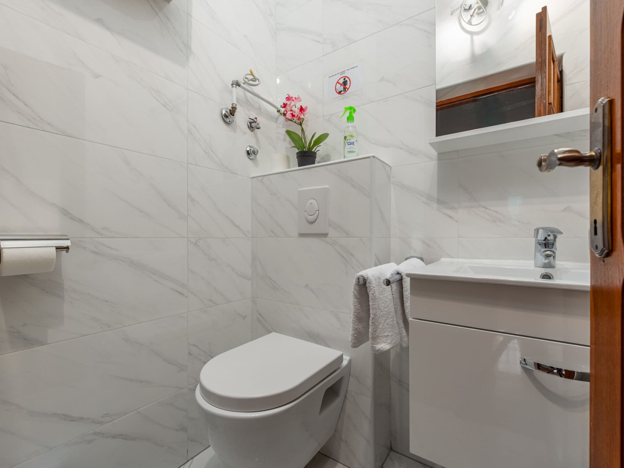 Bathroom / Wellness