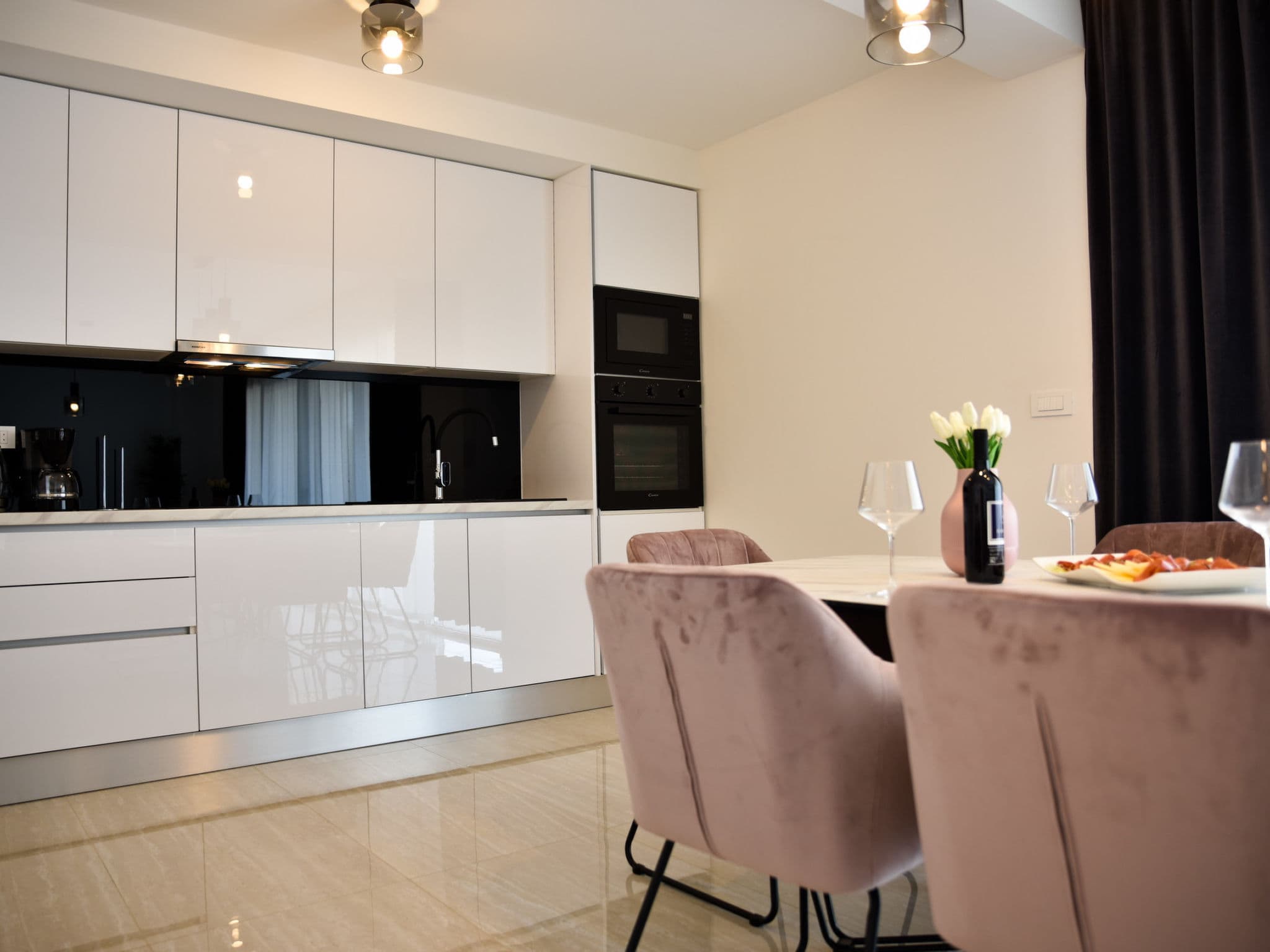 Kitchen / Dining Room