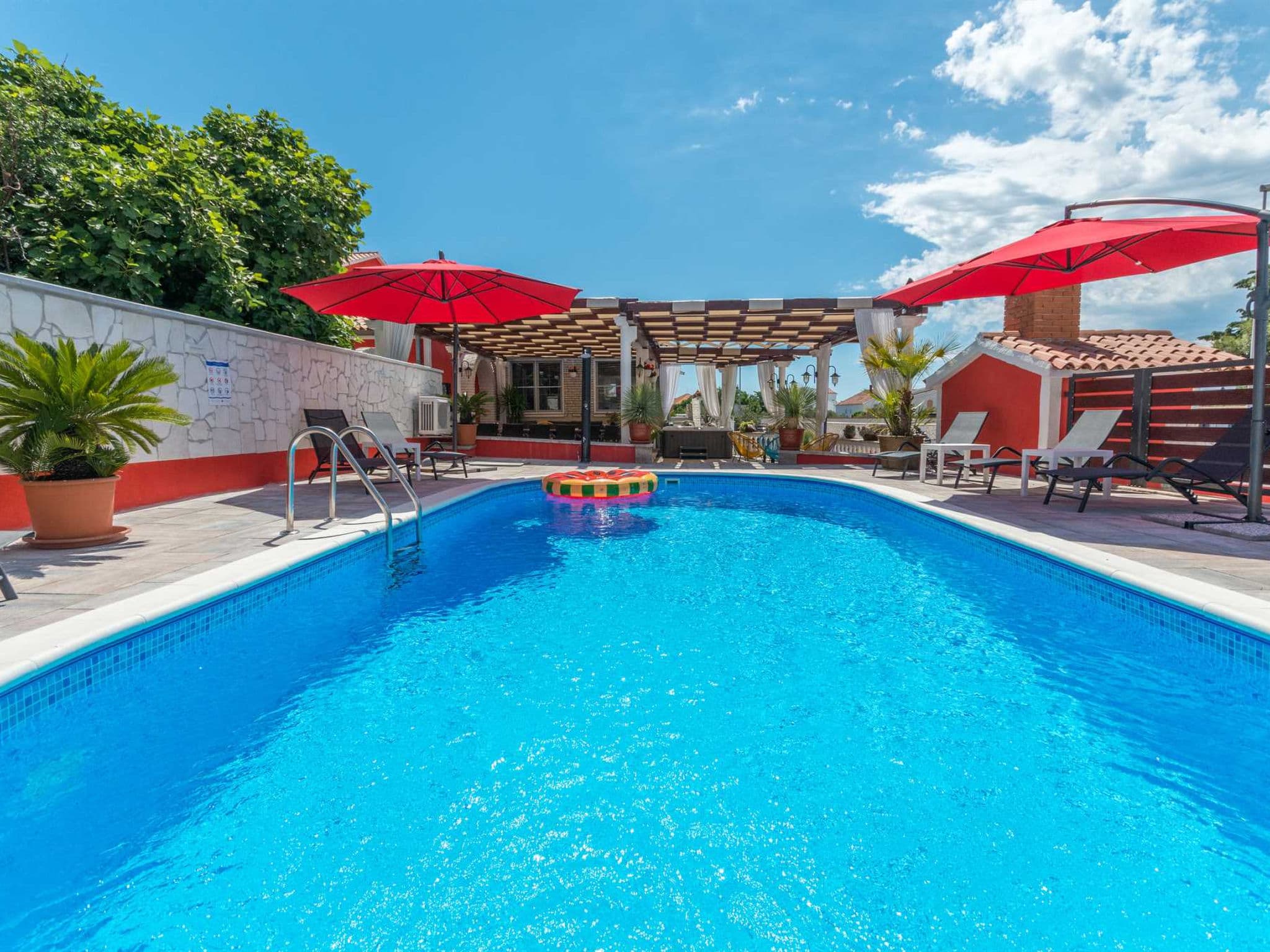 Pool Indoor