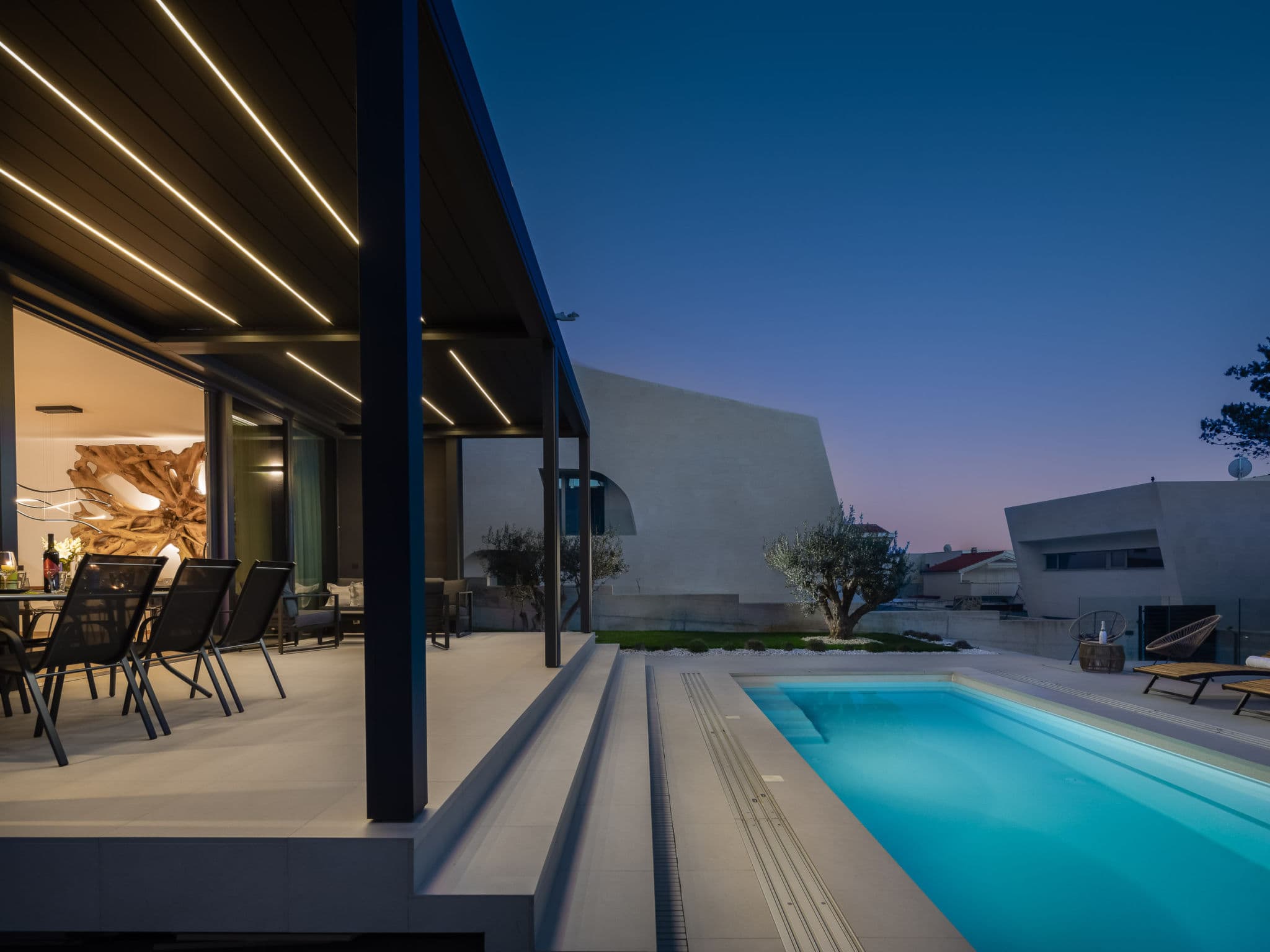 Pool Indoor
