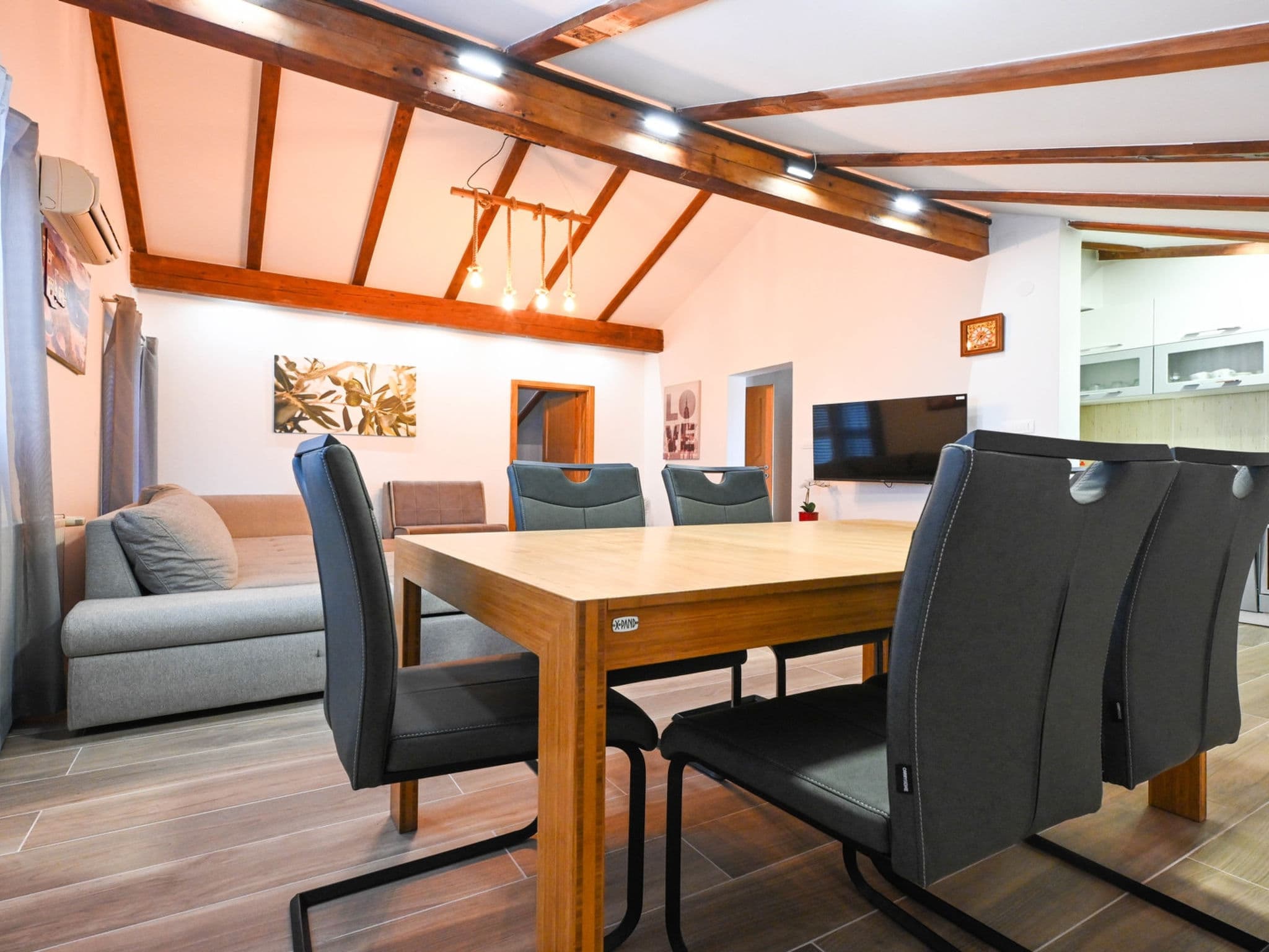 Kitchen / Dining Room
