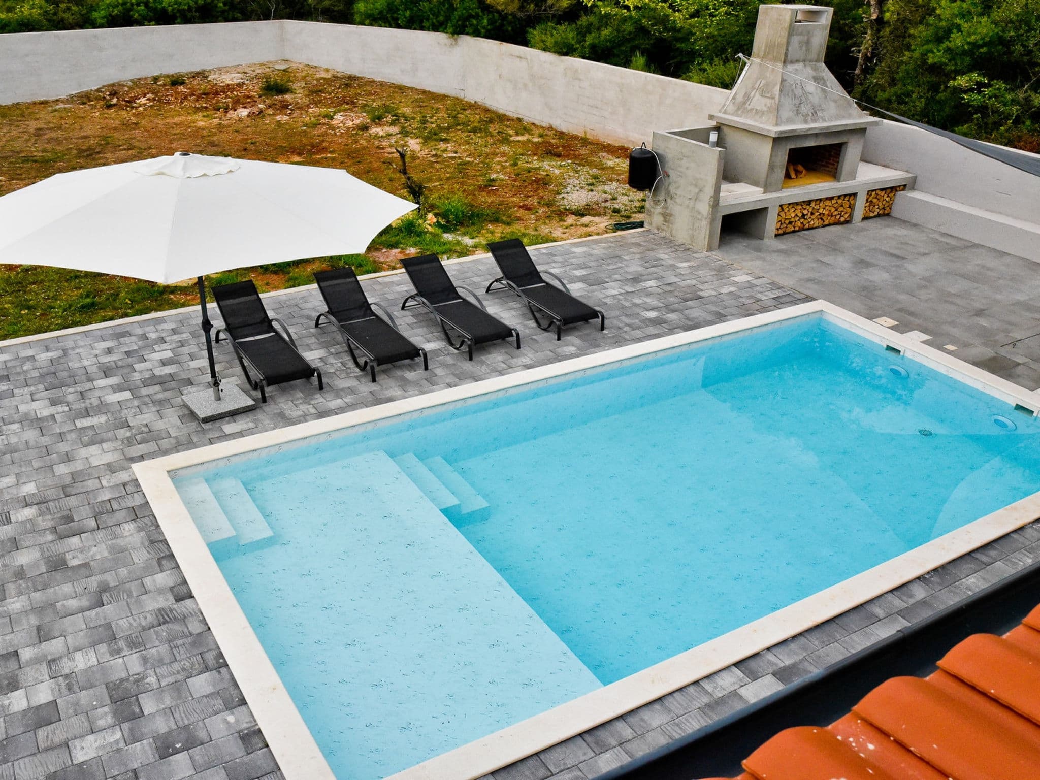 Pool Indoor