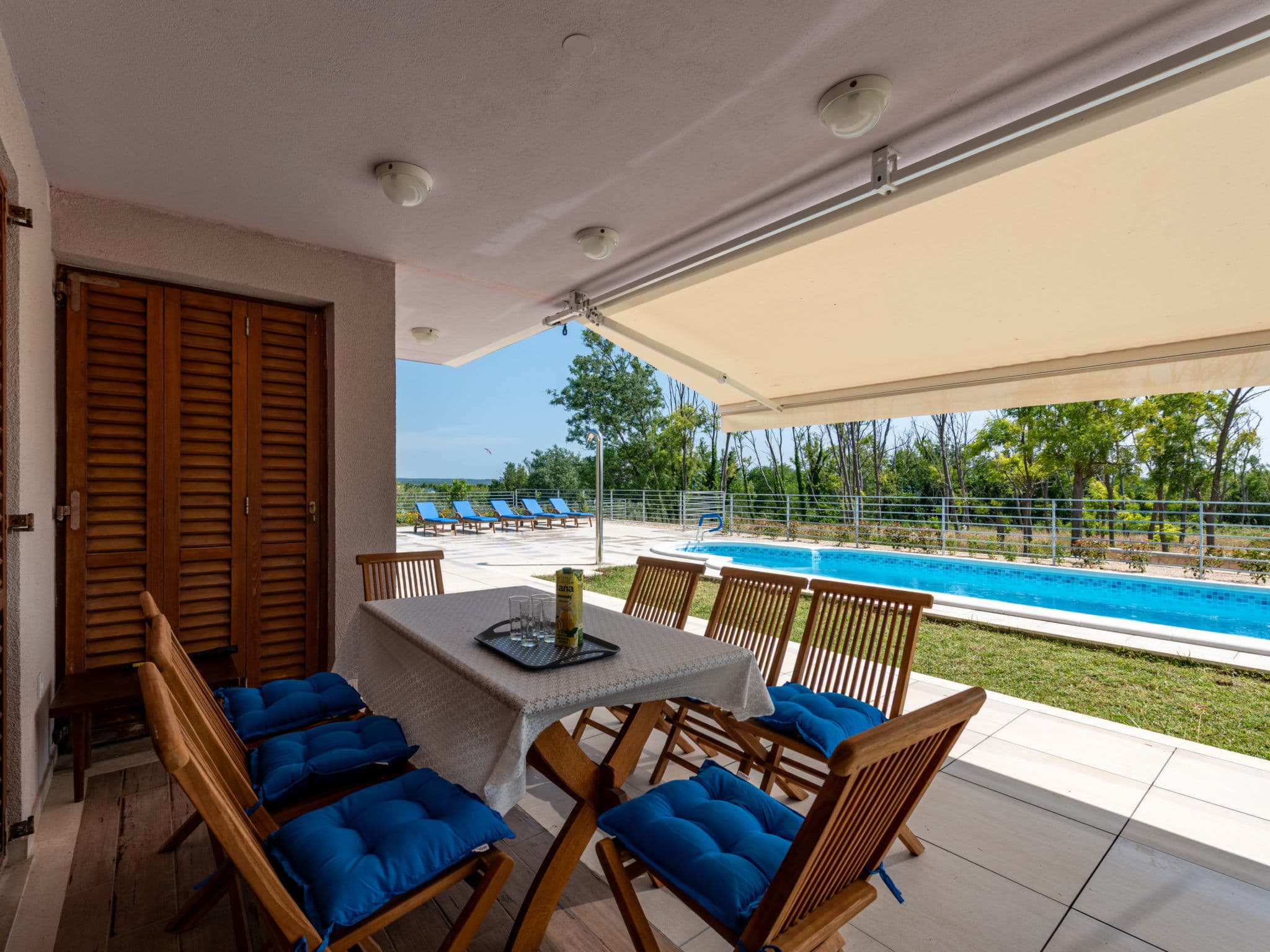 Pool Indoor