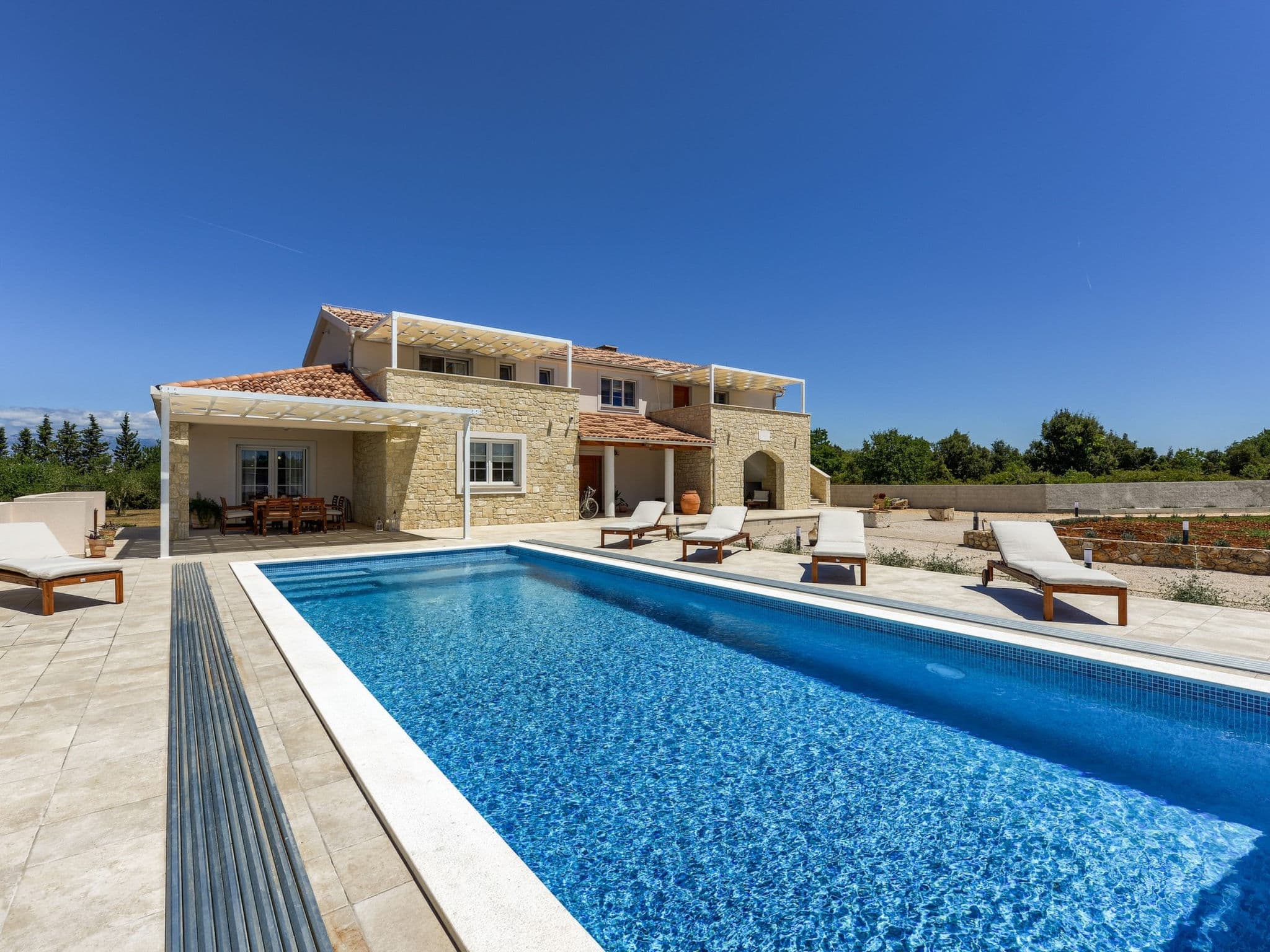 Pool Indoor