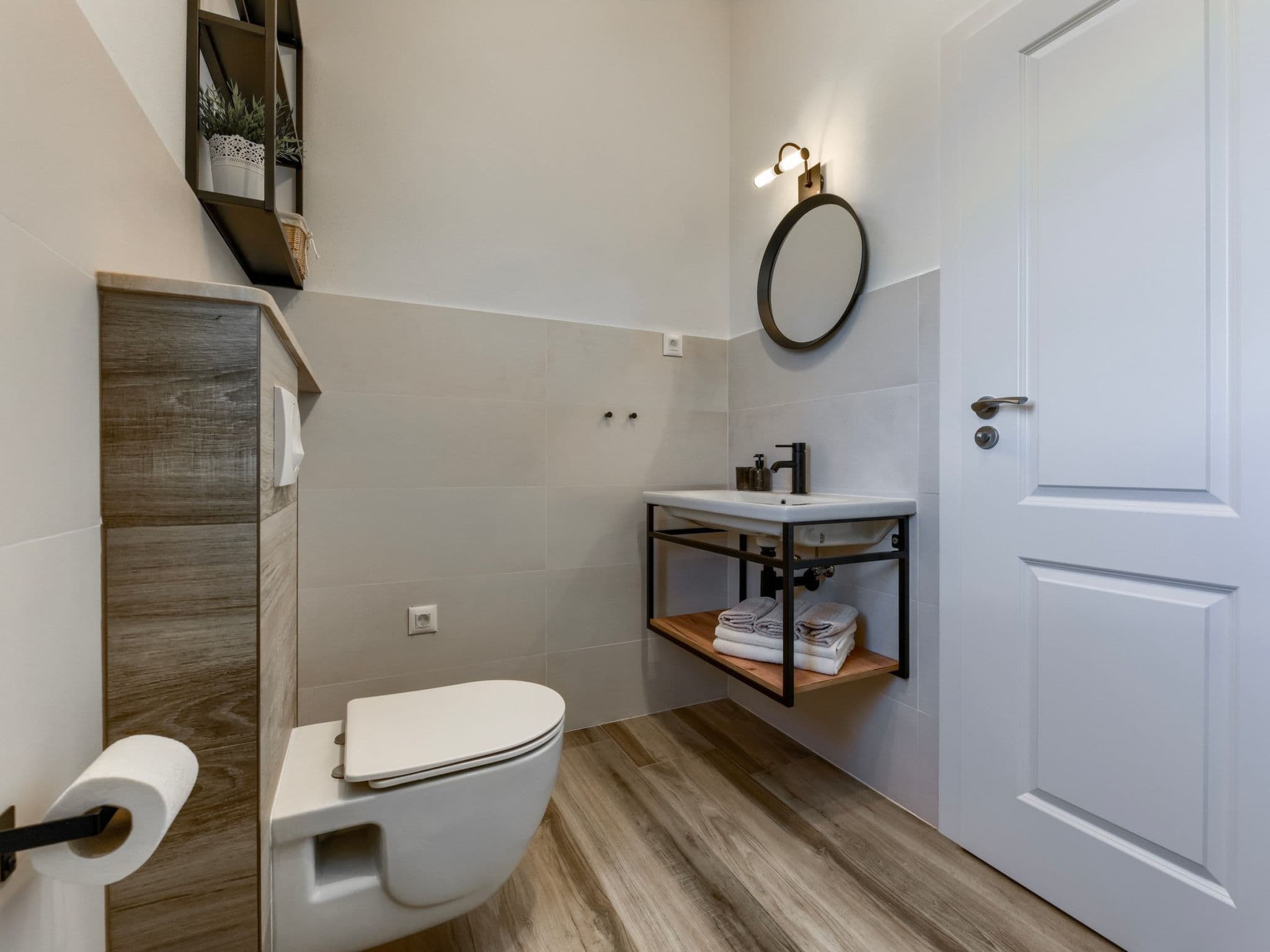 Bathroom / Wellness