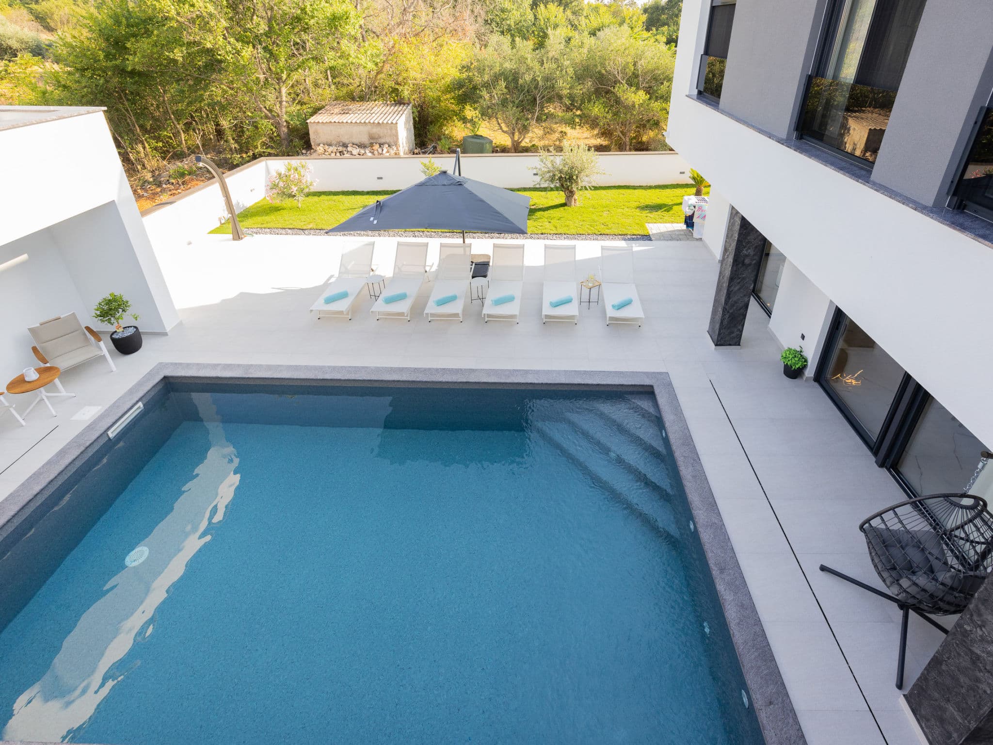 Pool Indoor