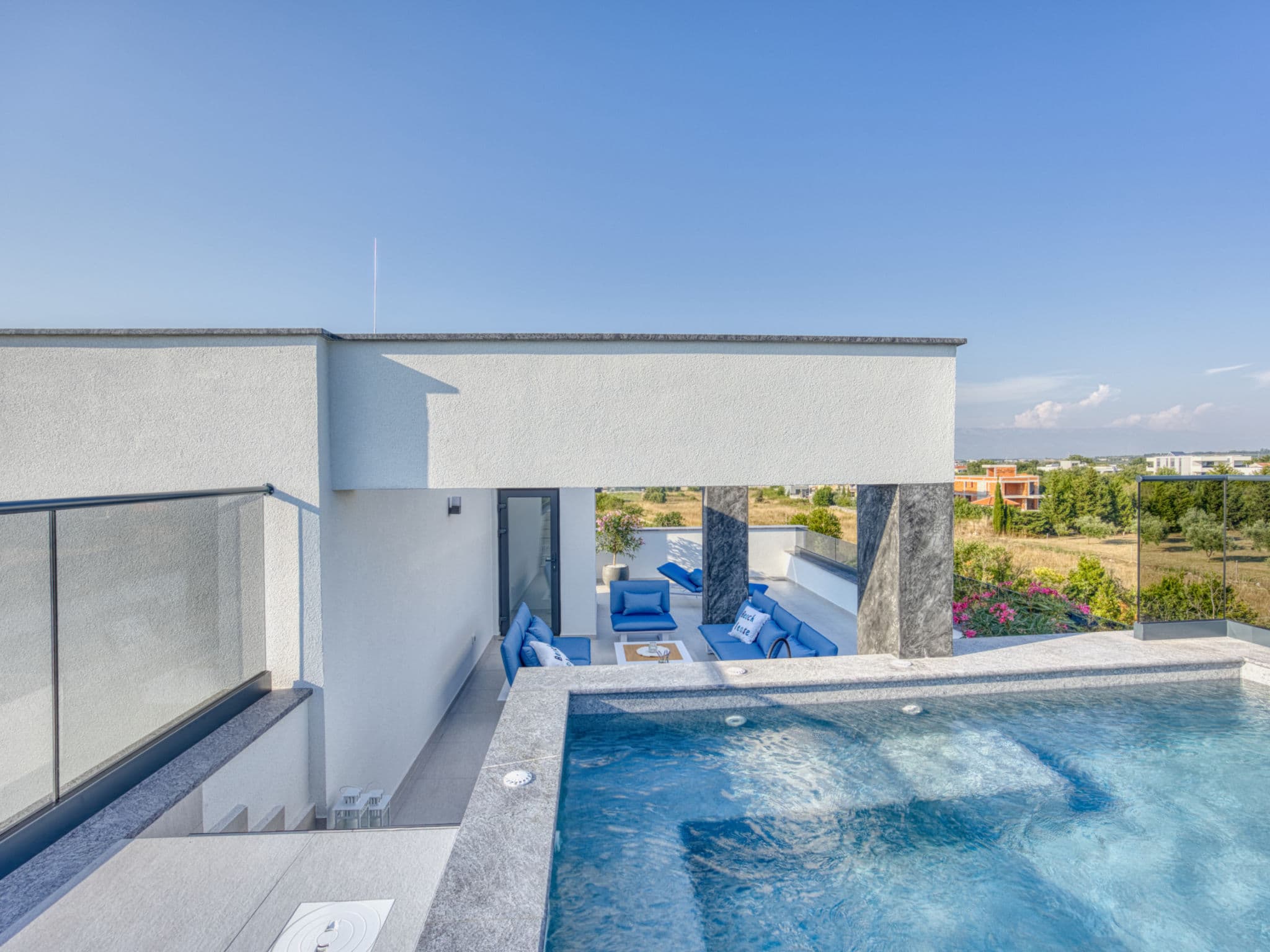 Pool Indoor