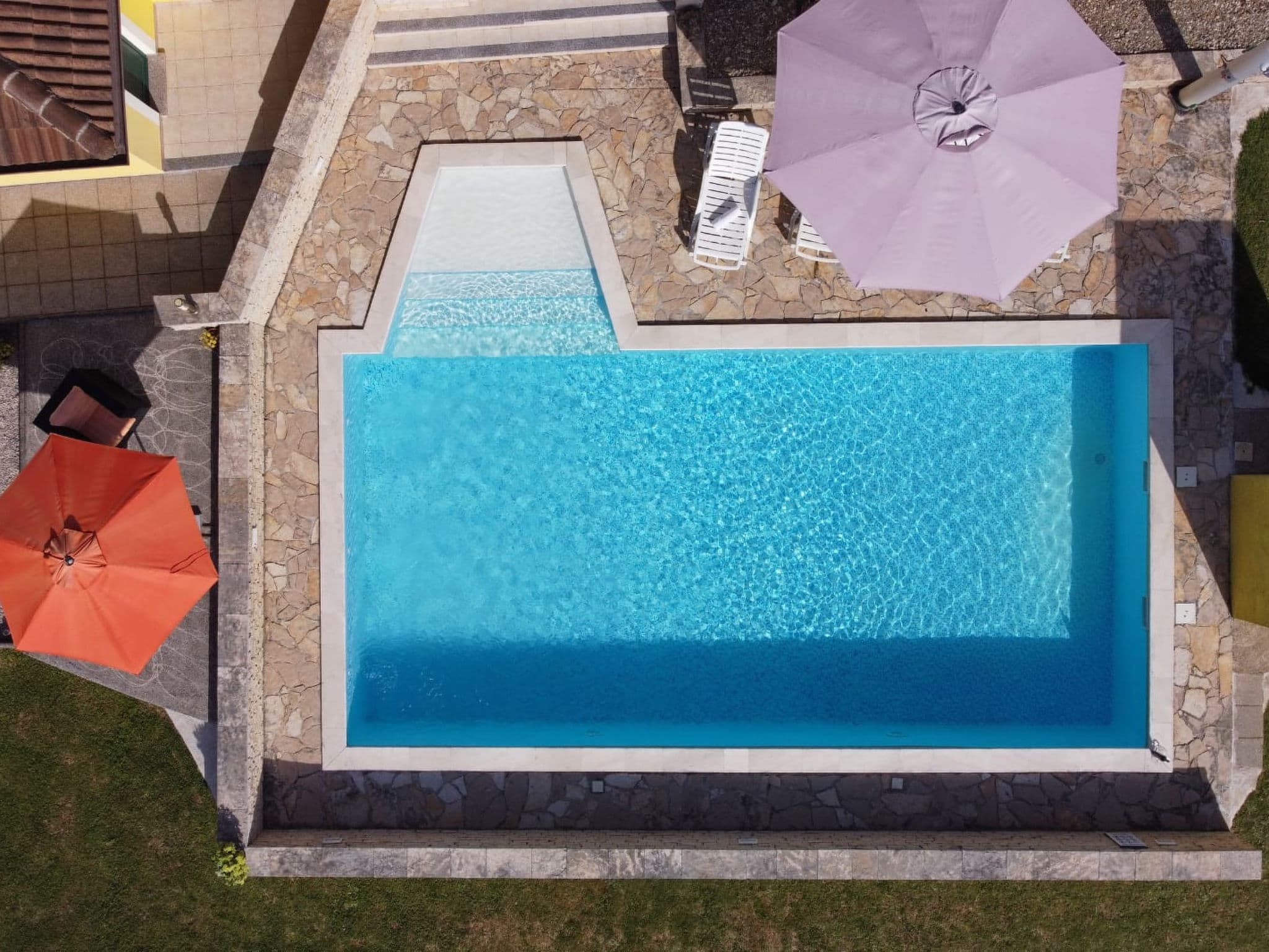 Pool Indoor