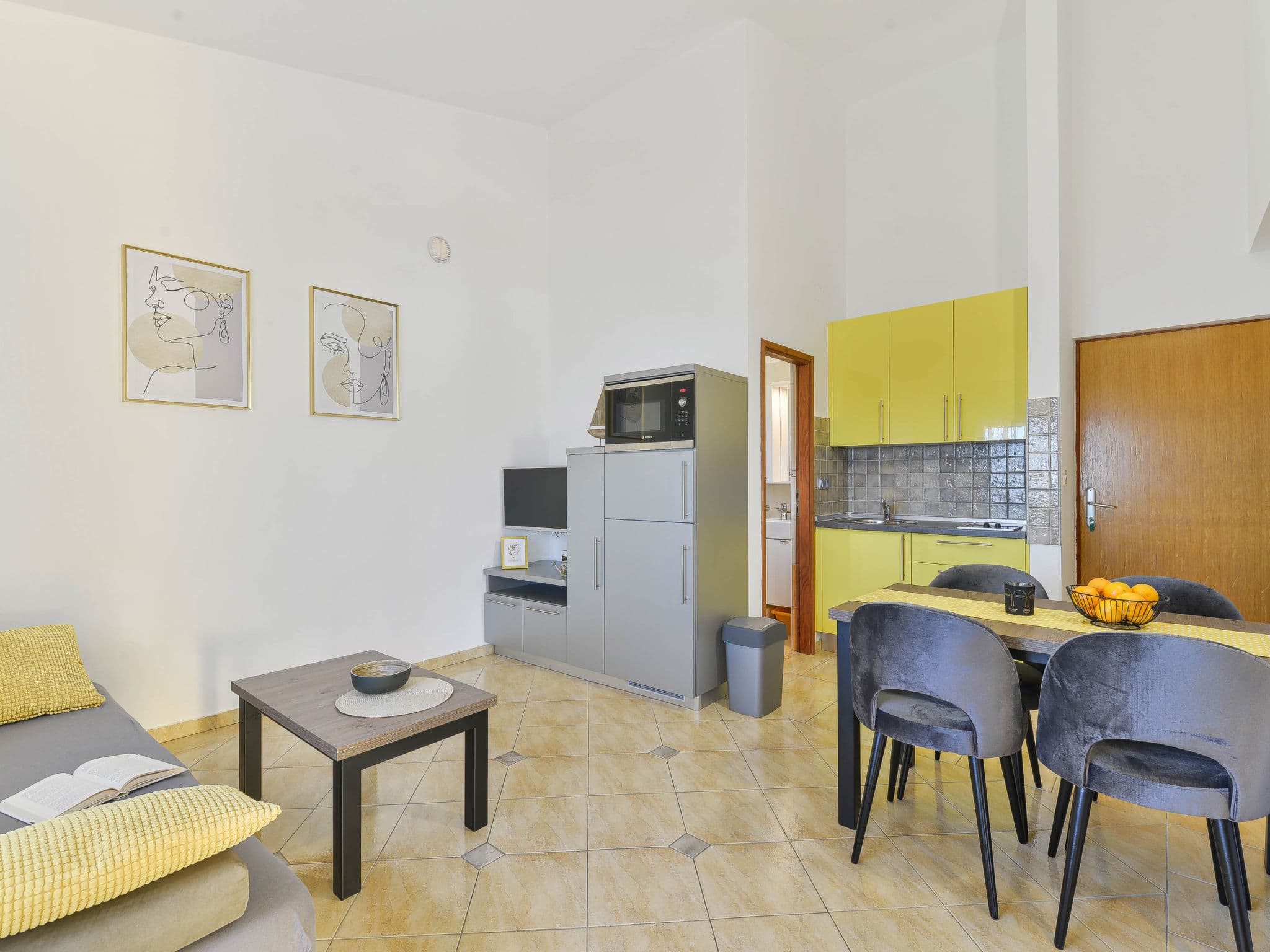 Kitchen / Dining Room