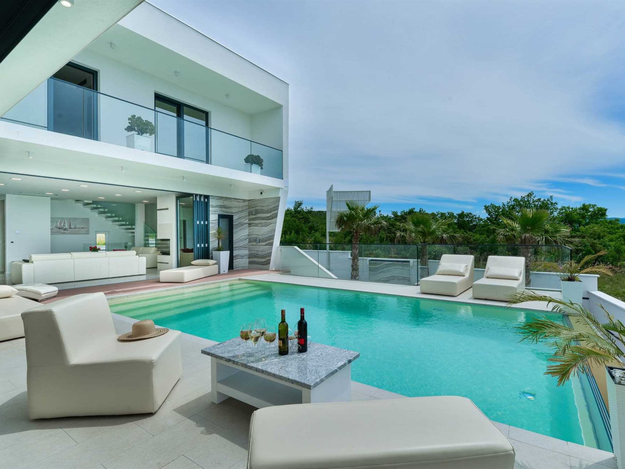 Pool Indoor