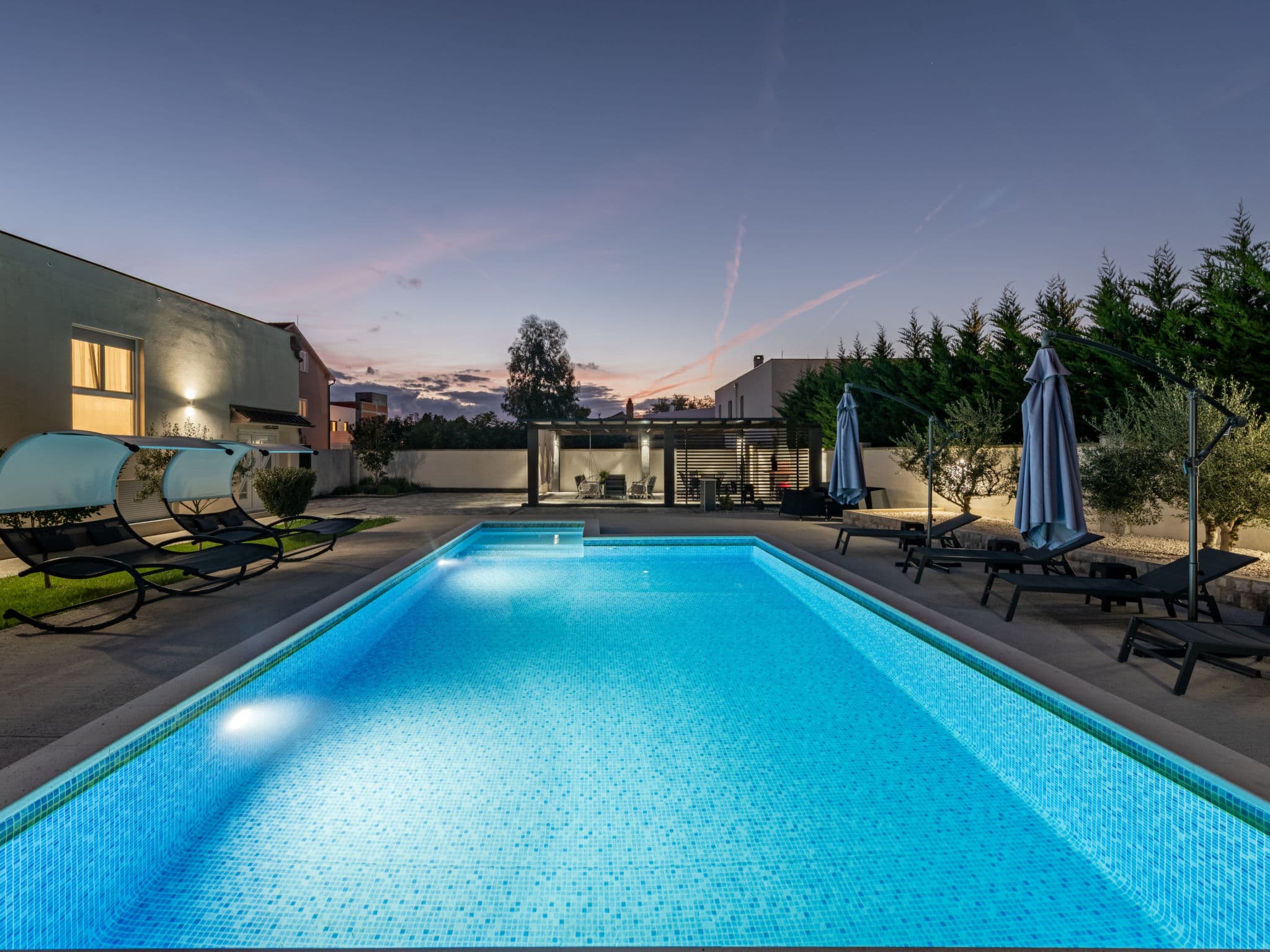 Pool Indoor