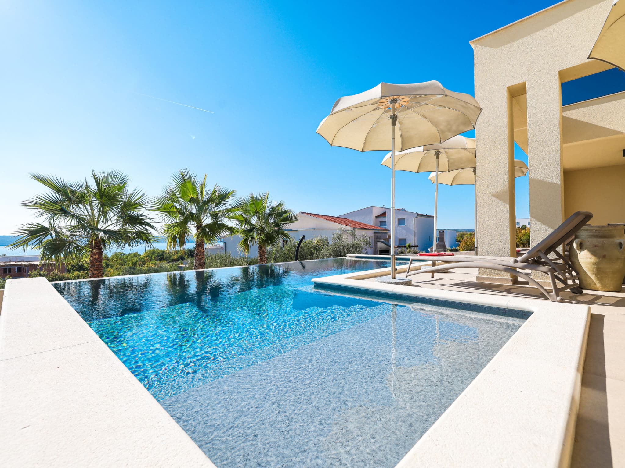 Pool Indoor
