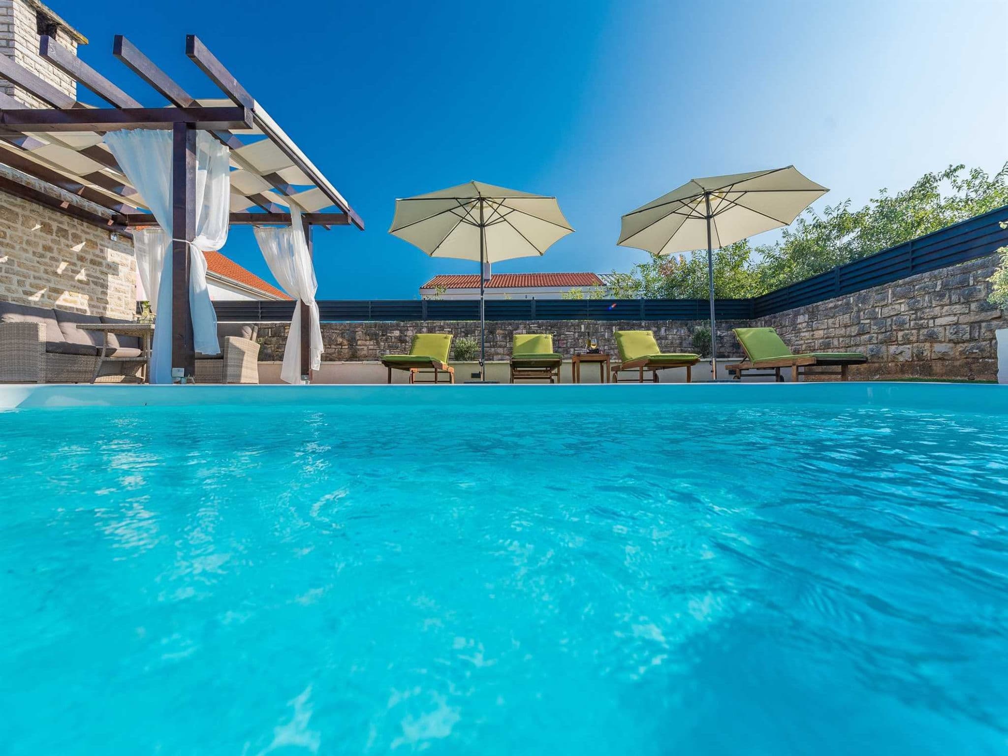 Pool Indoor