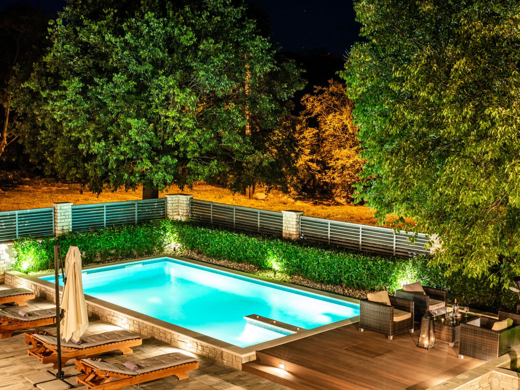 Pool Indoor