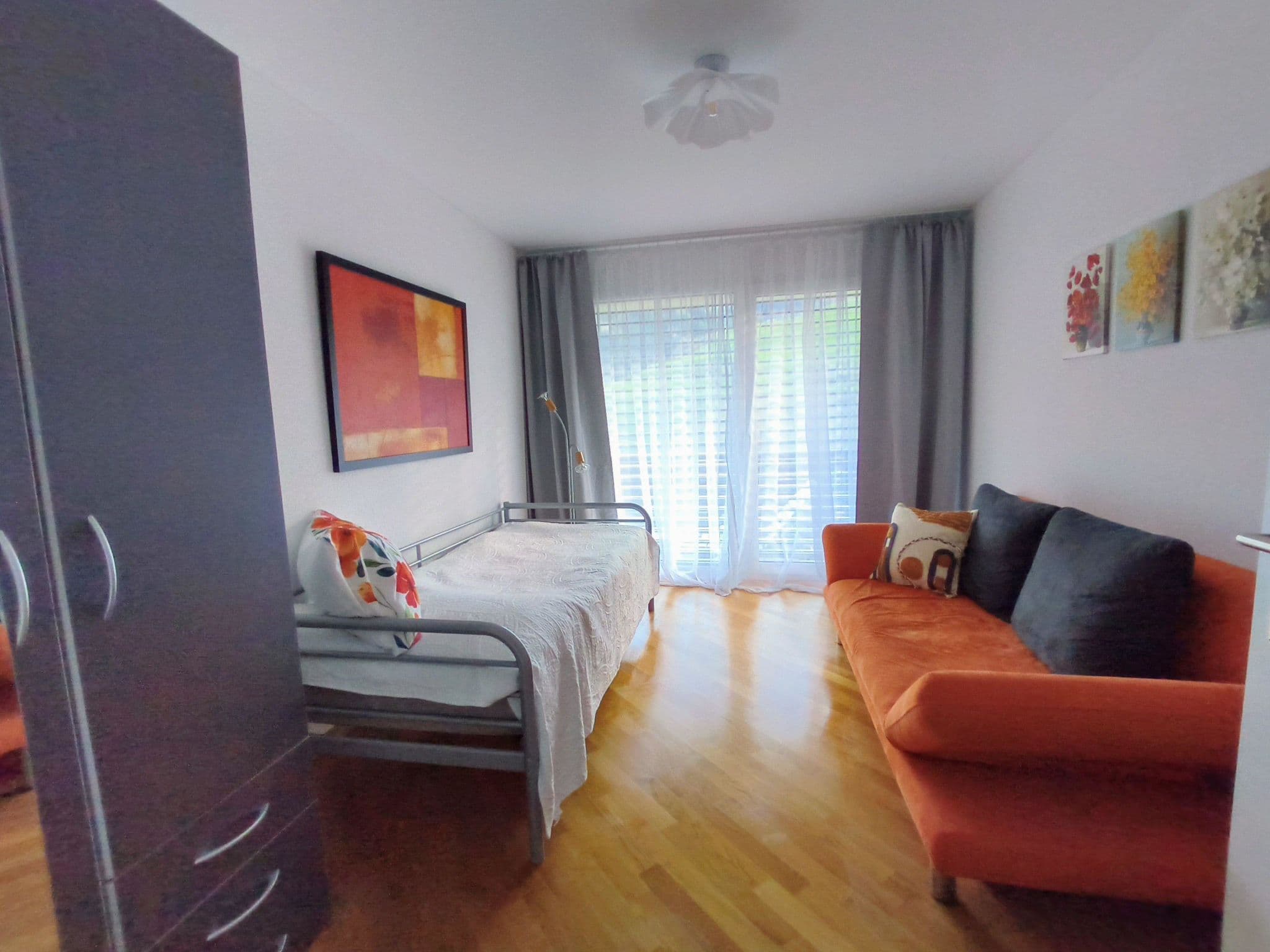 Gallery Image 13