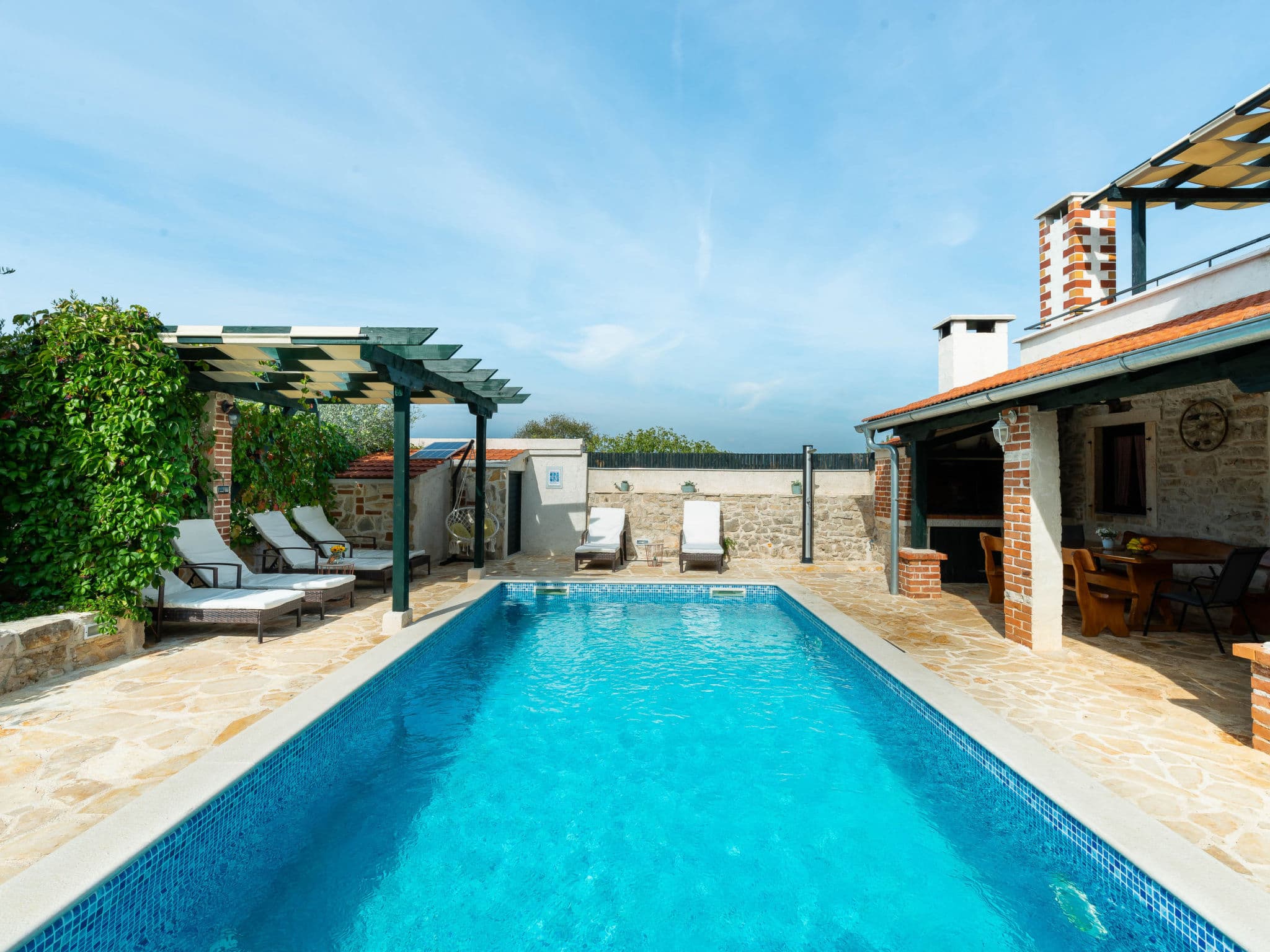 Pool Indoor