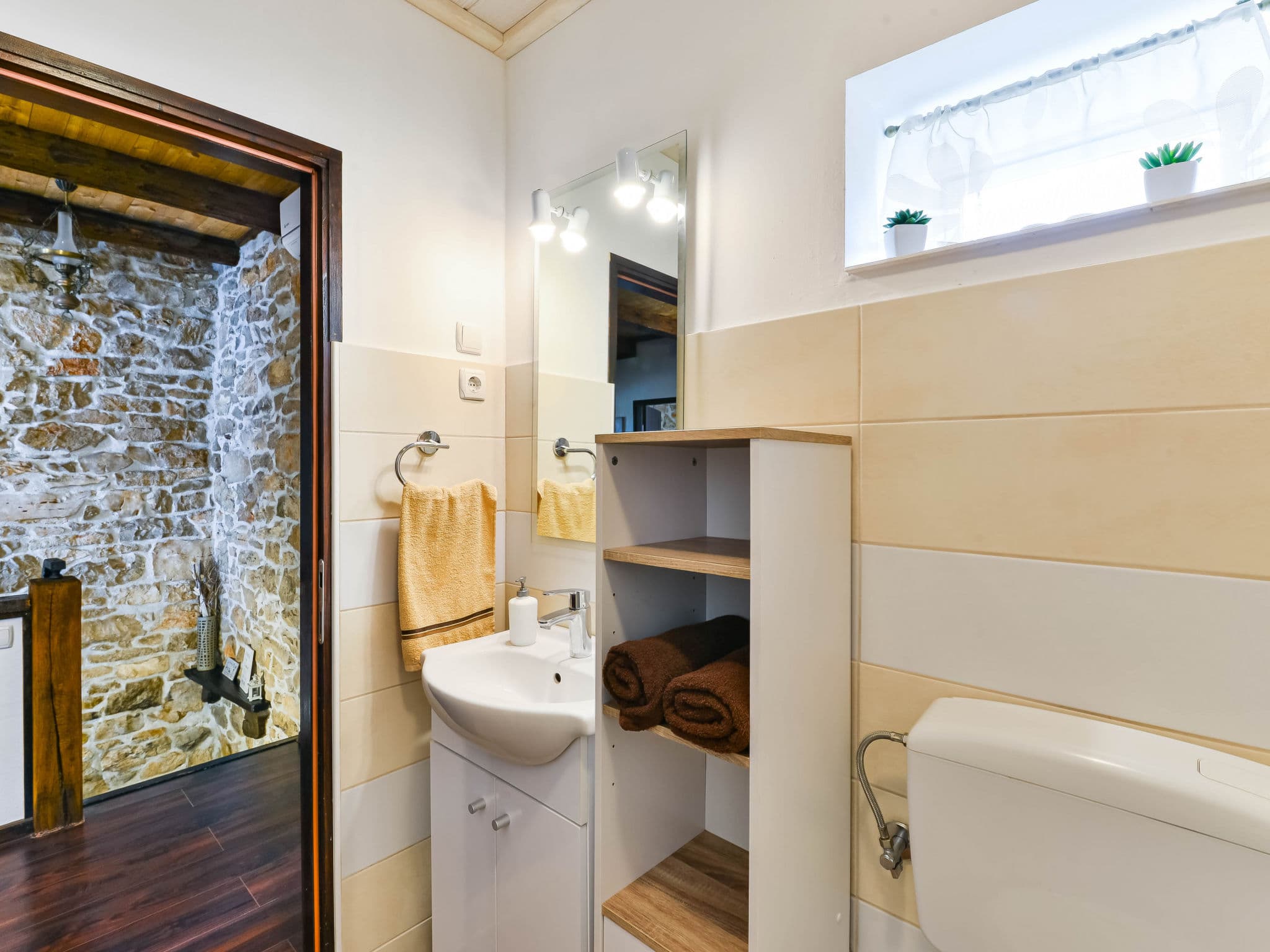 Bathroom / Wellness