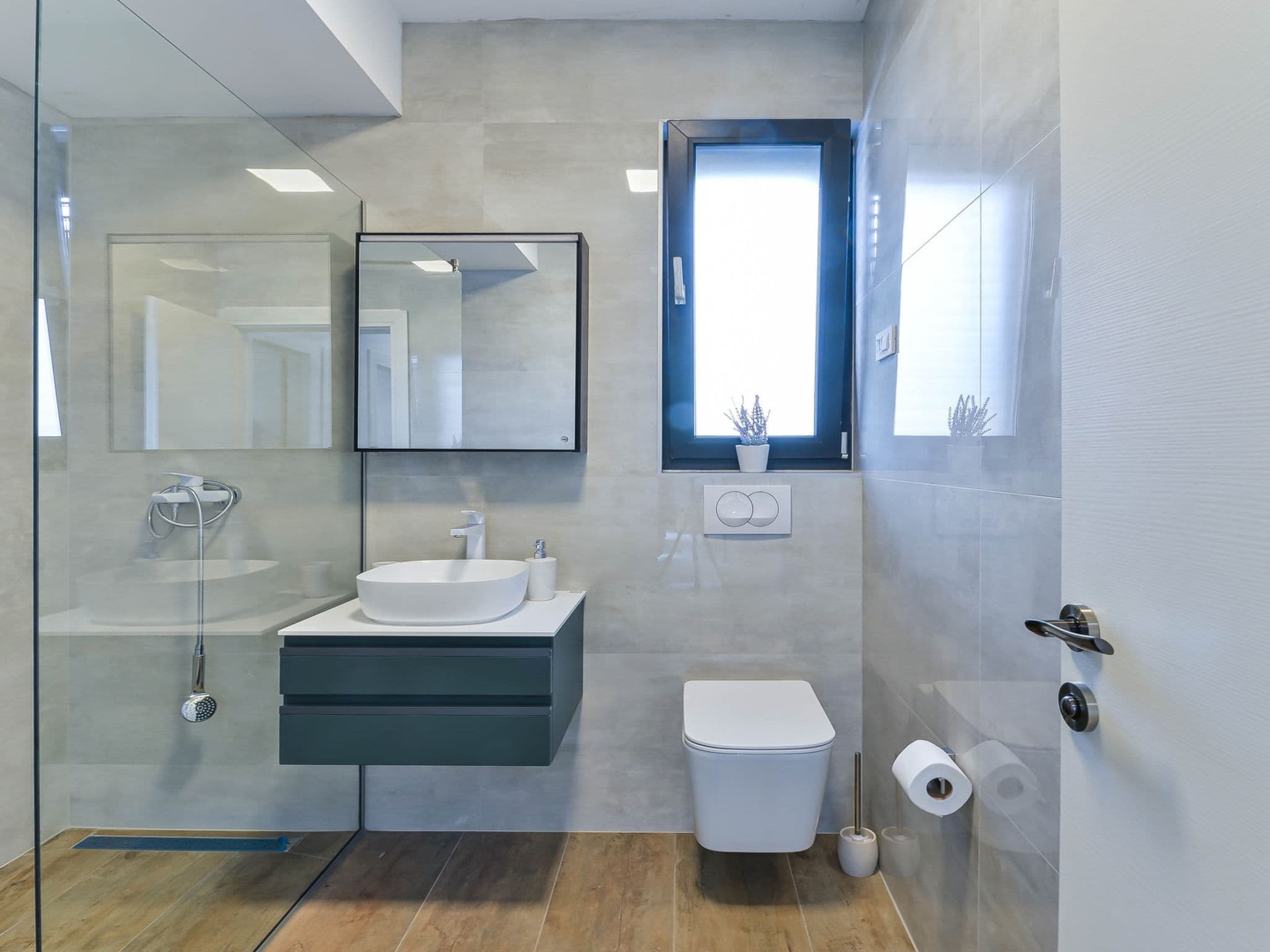 Bathroom / Wellness