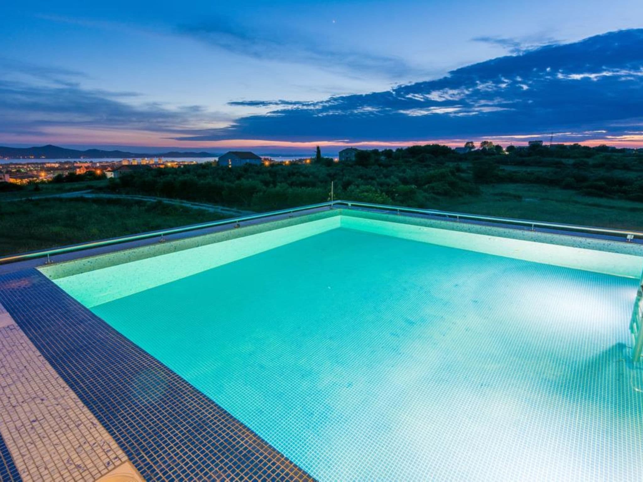 Pool Indoor