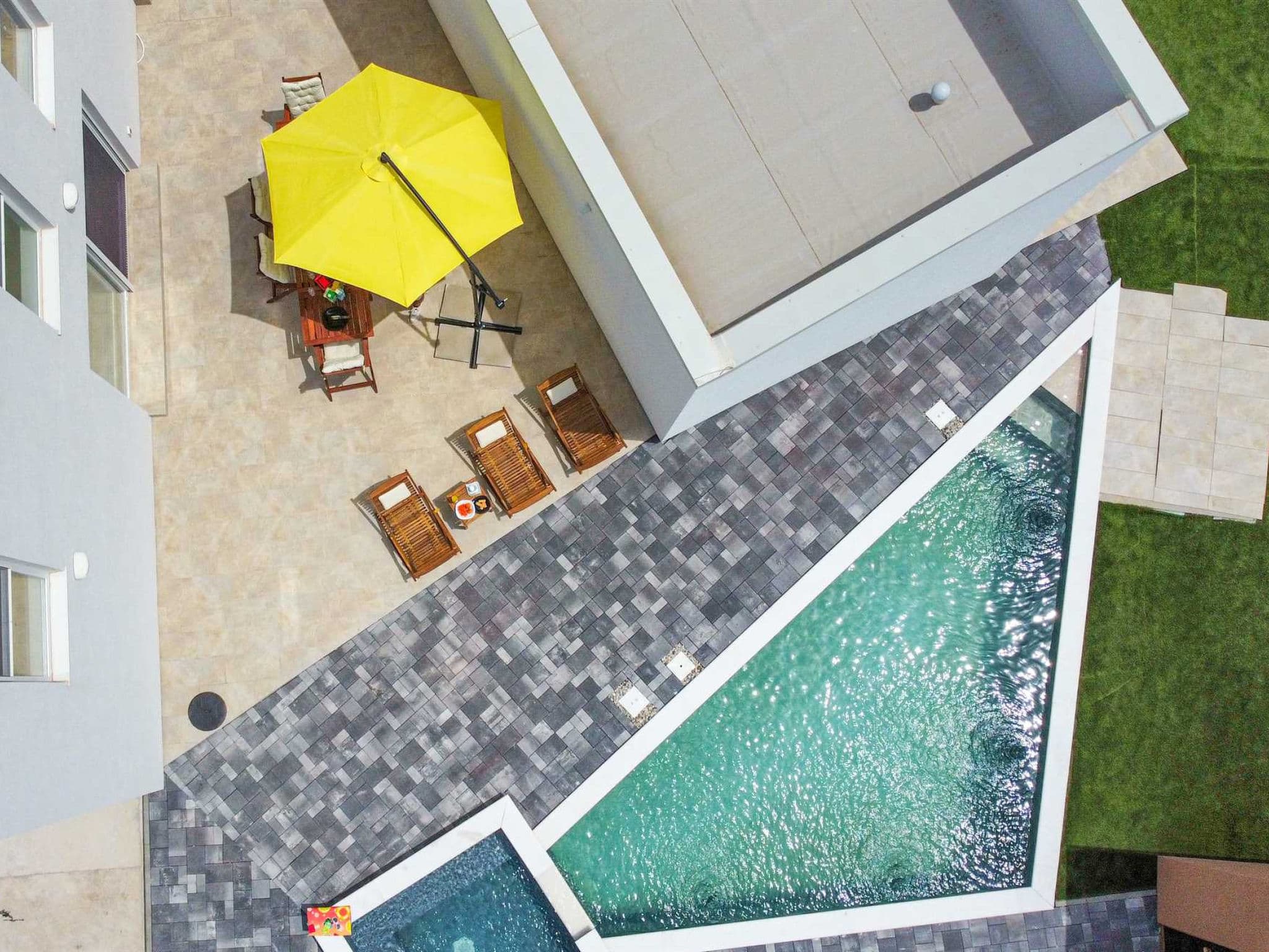 Pool Indoor