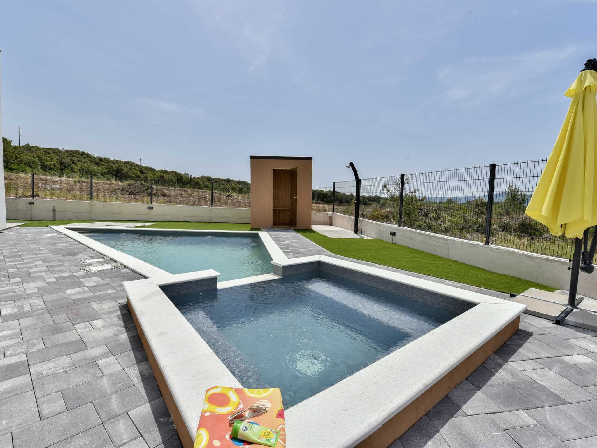 Pool Indoor