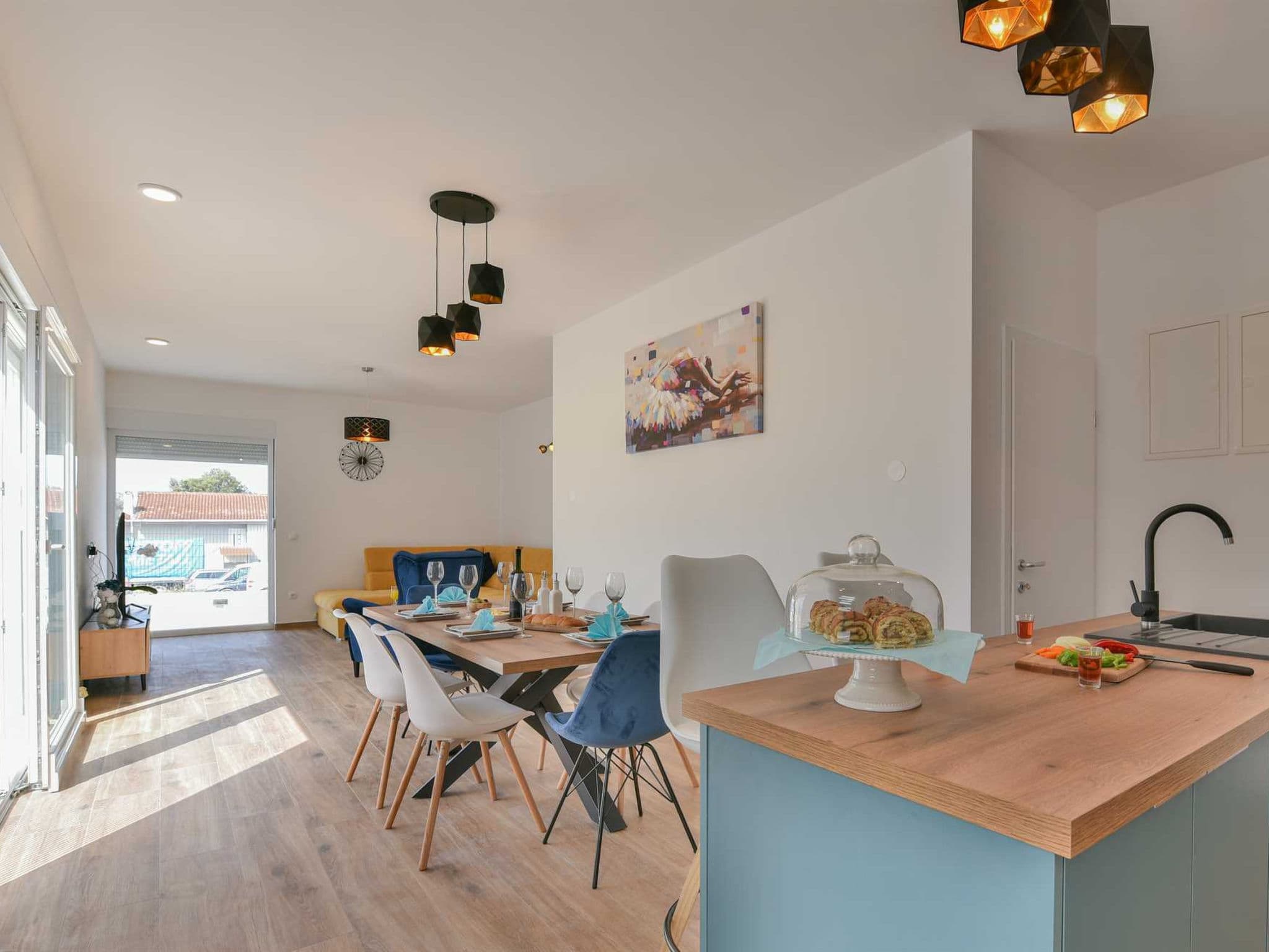 Kitchen / Dining Room