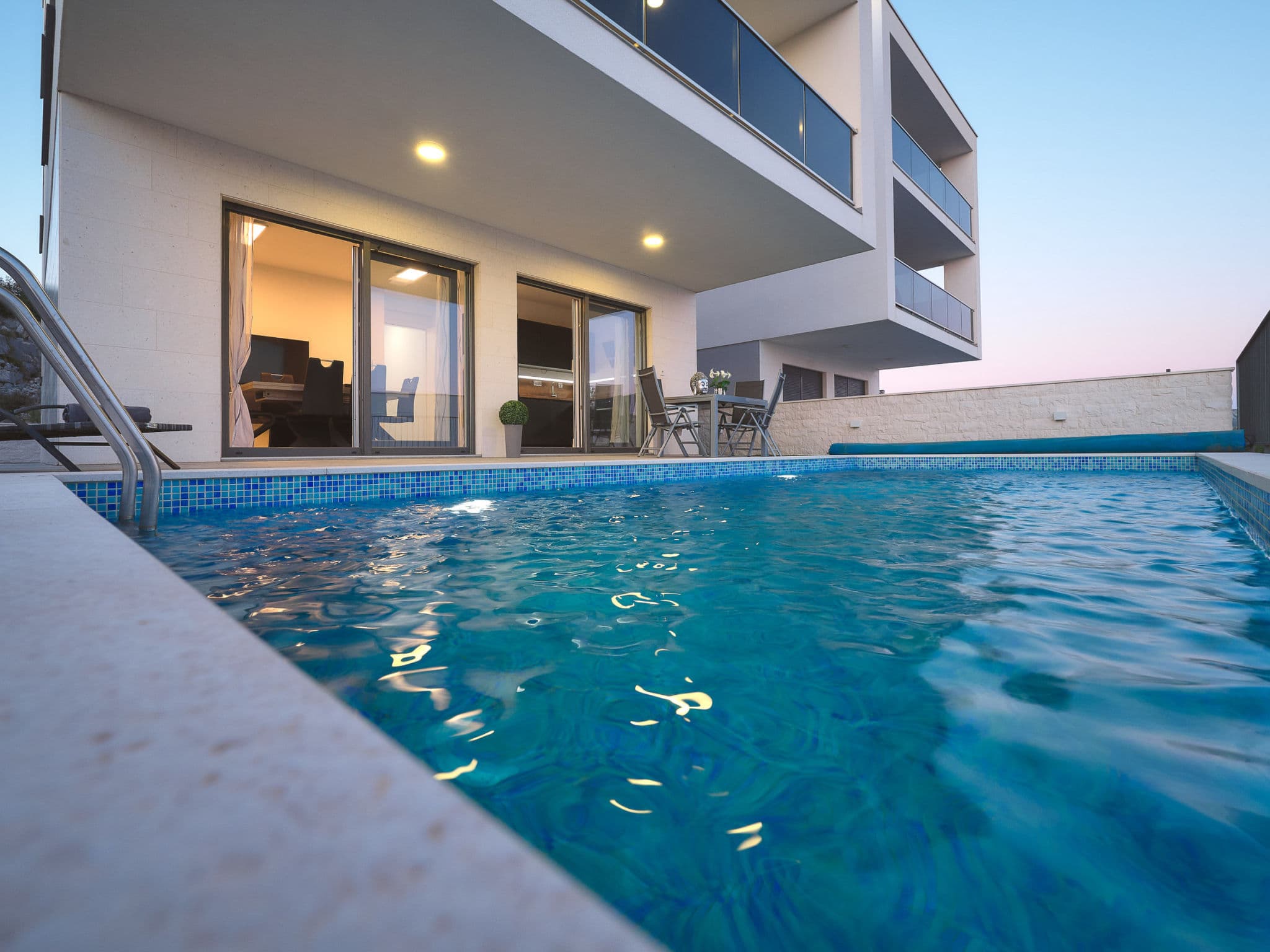 Pool Indoor