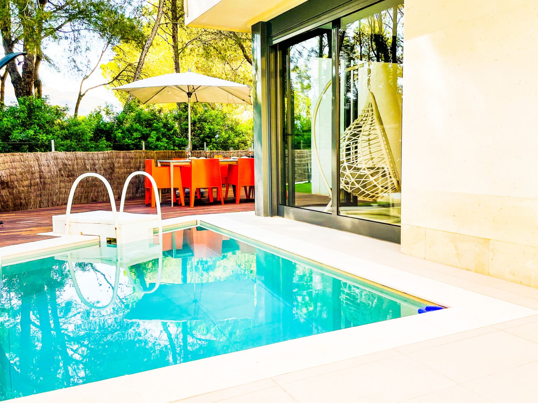 Pool Indoor