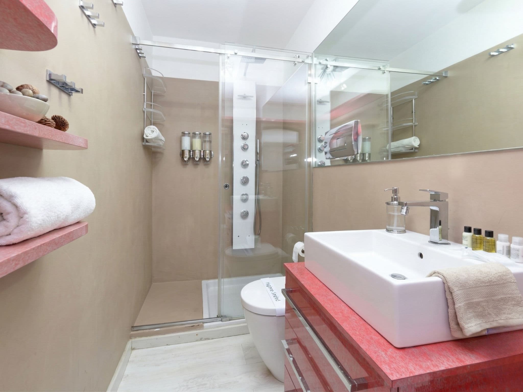 Bathroom / Wellness