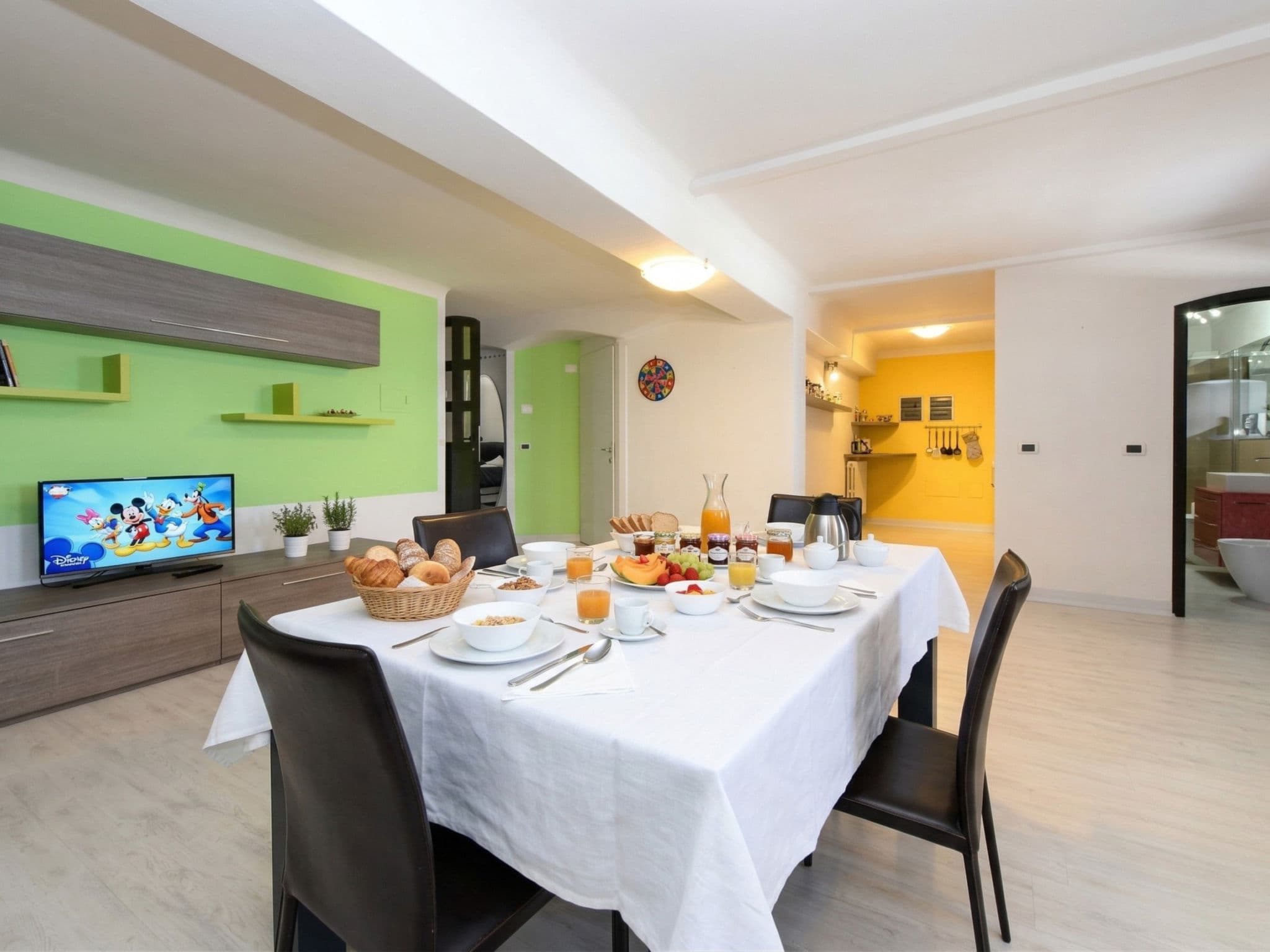 Kitchen / Dining Room