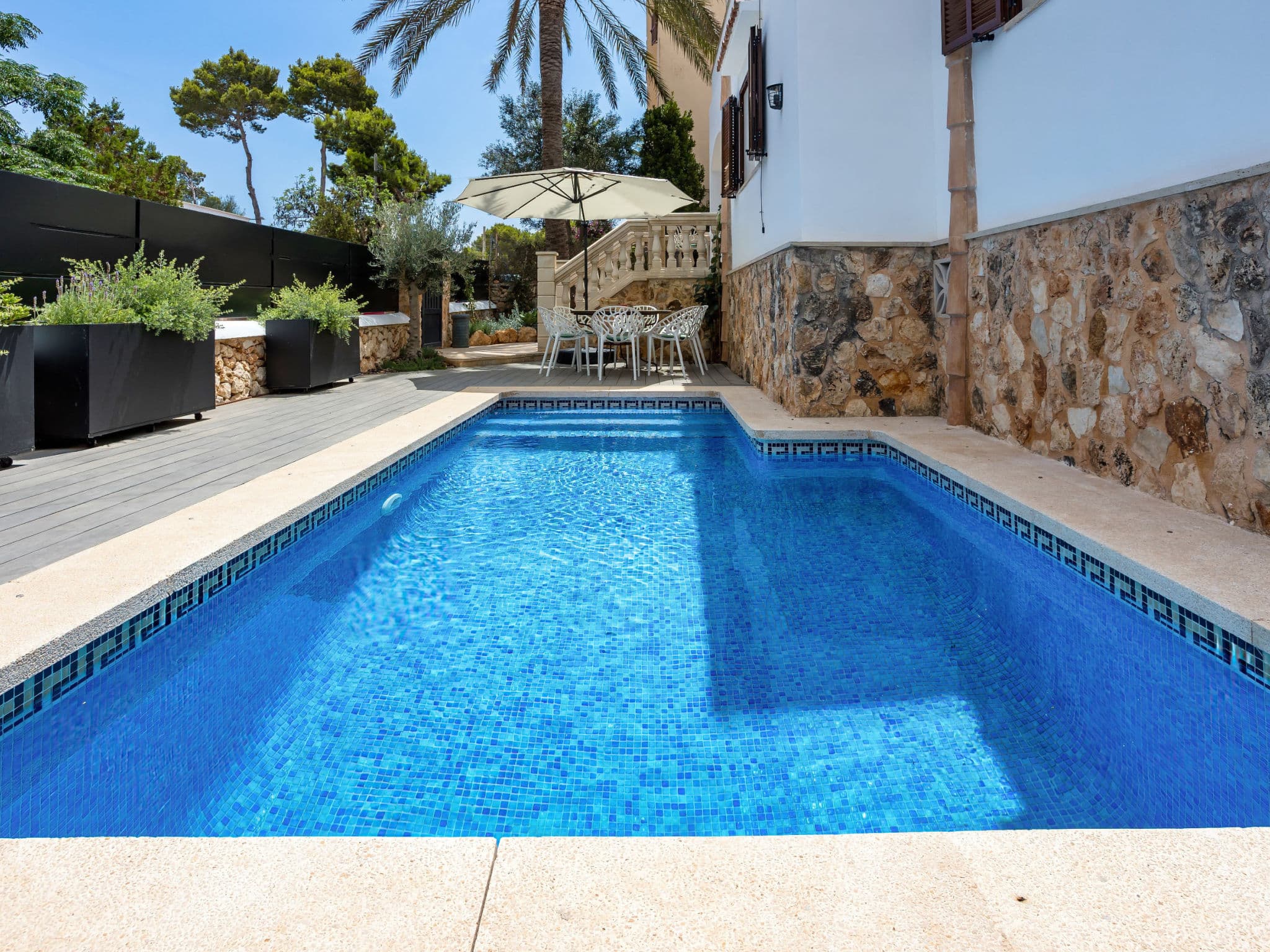 Pool Indoor