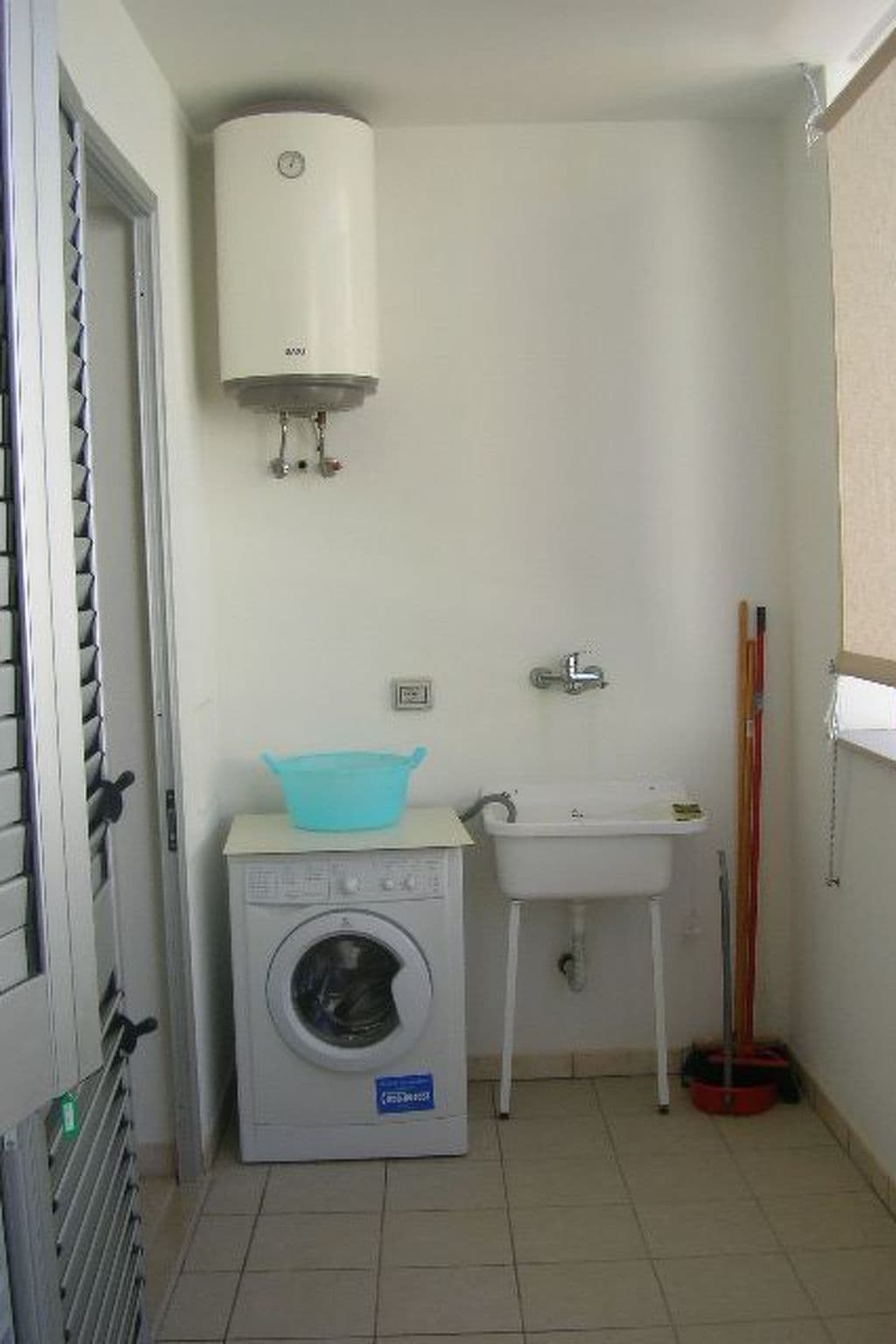 Gallery Image 19