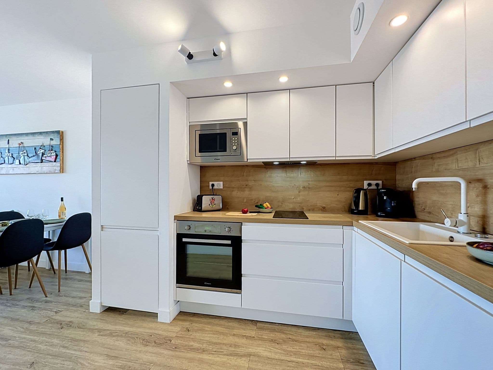Kitchen / Dining Room