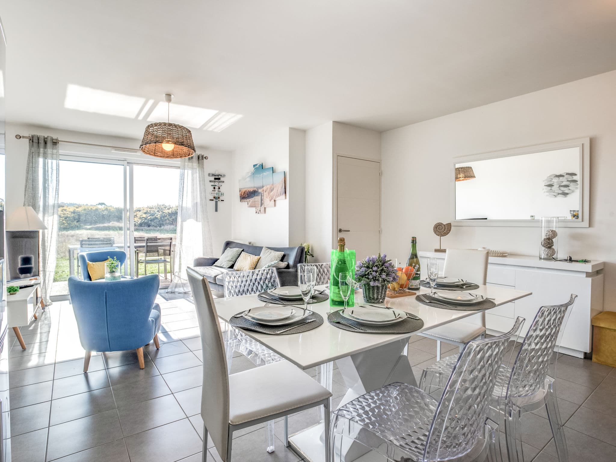 Kitchen / Dining Room