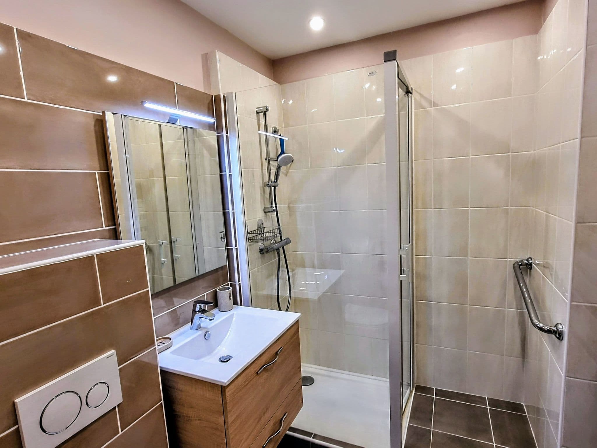 Bathroom / Wellness